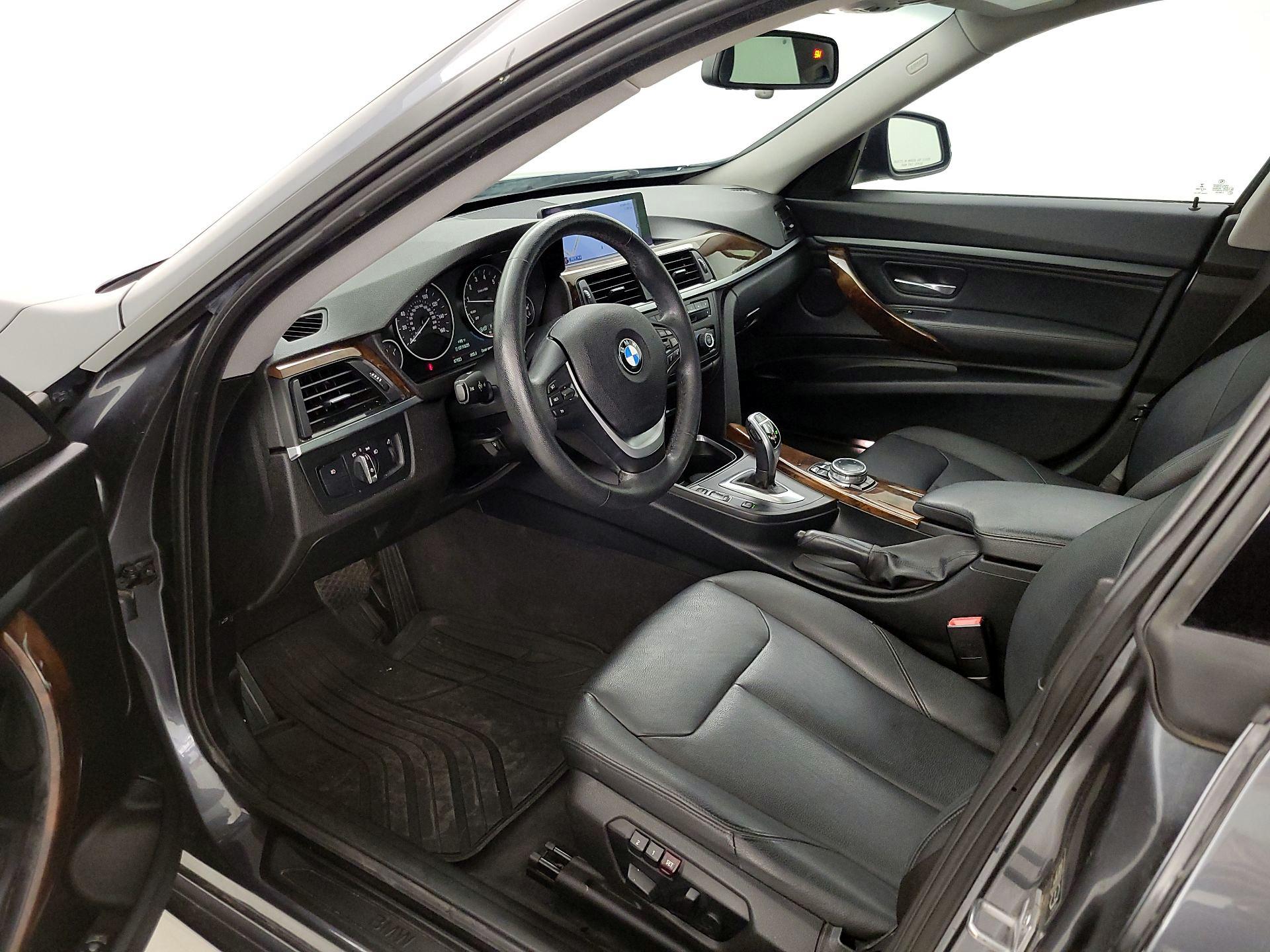Thumbnail: 2015 BMW 3 Series - 11
