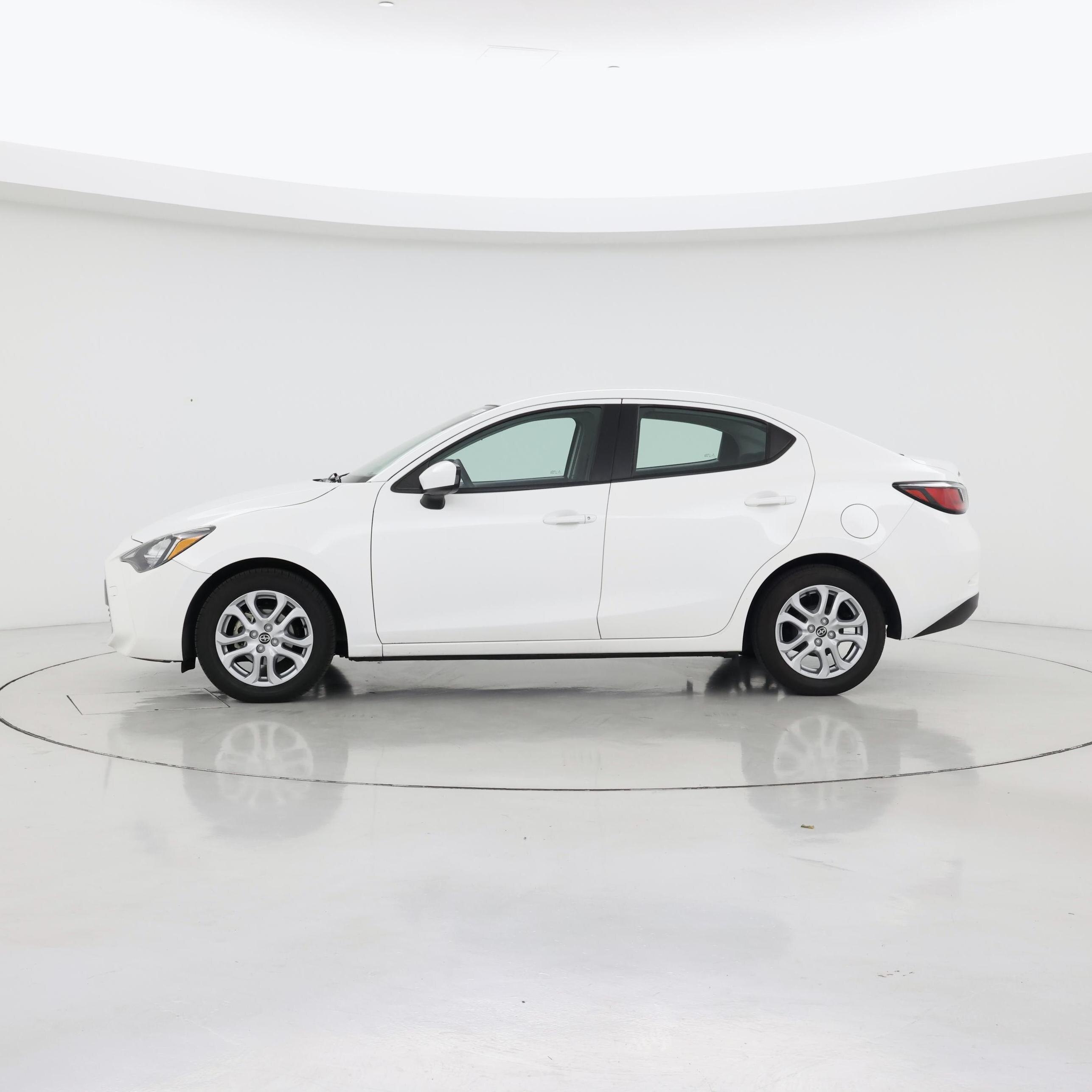 Thumbnail: 2016 Scion iA - 3