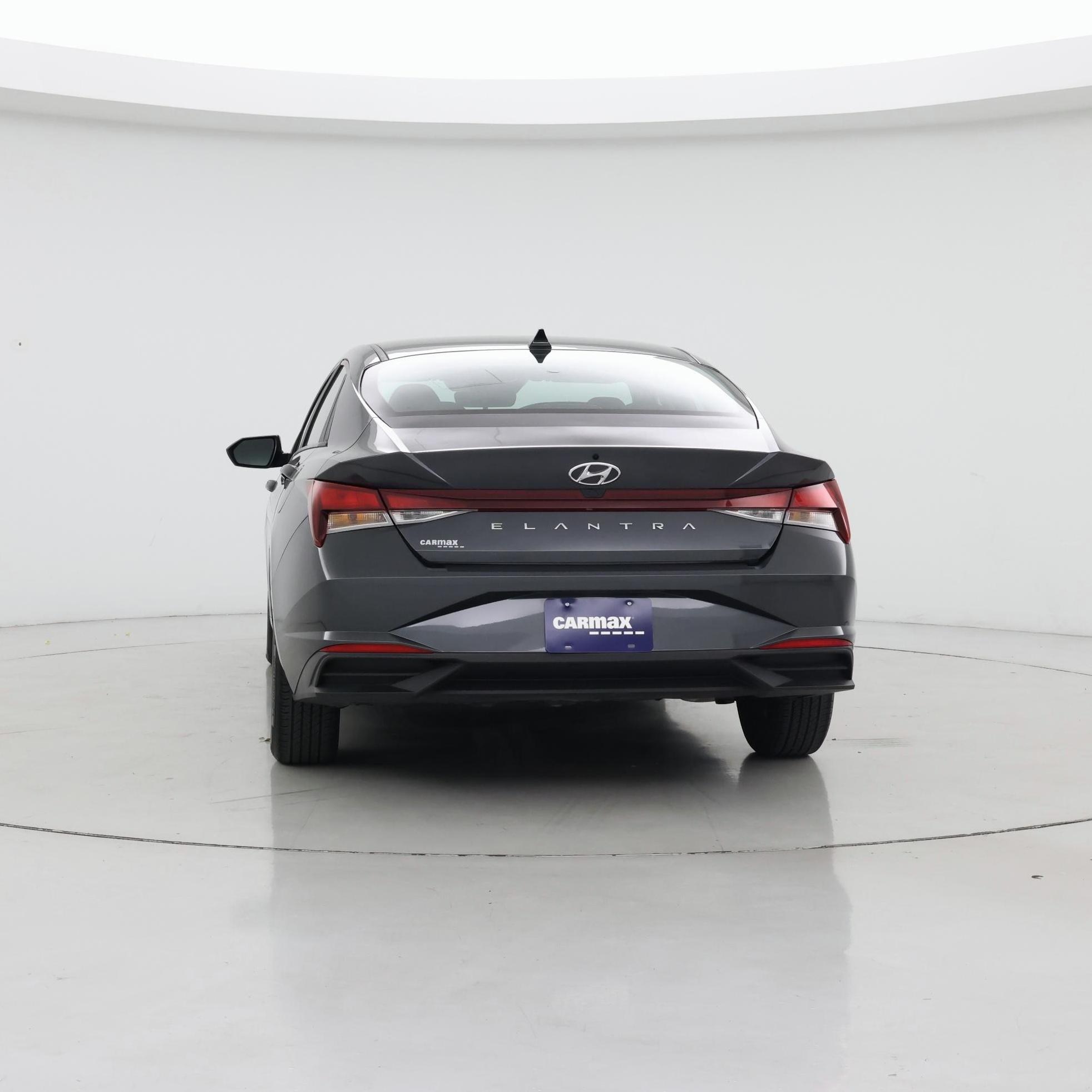 Thumbnail: 2022 Hyundai Elantra - 6
