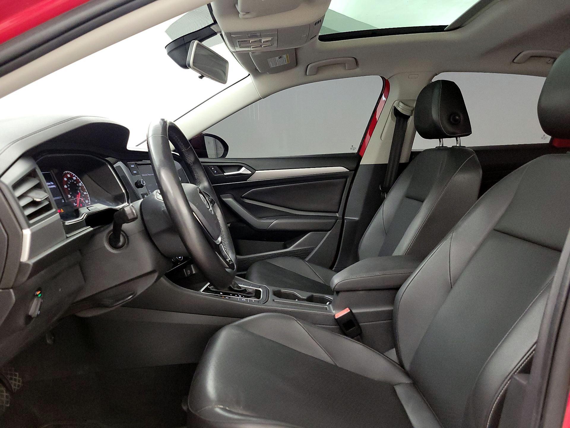 Thumbnail: 2019 Volkswagen Jetta - 11