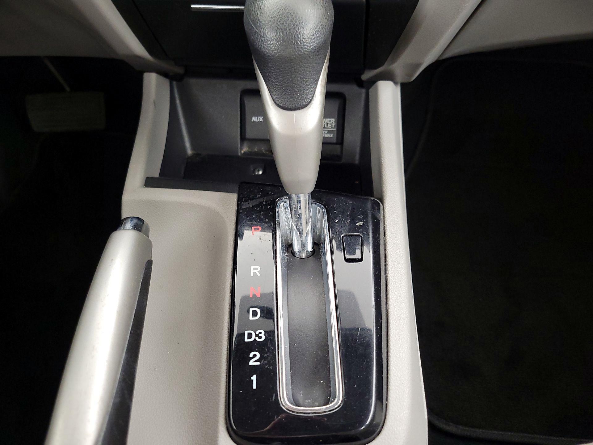 Thumbnail: 2013 Honda Civic - 17