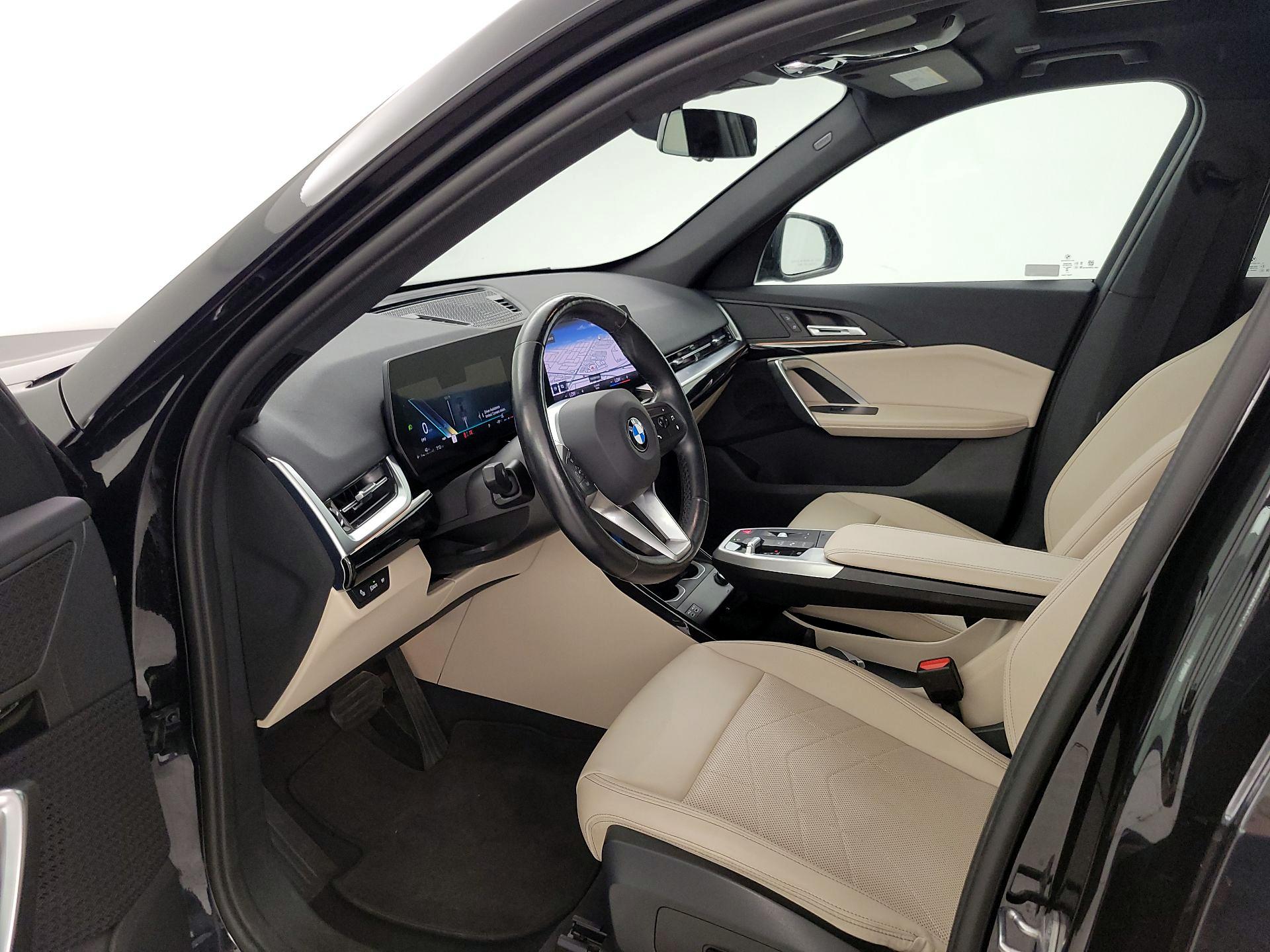 Thumbnail: 2023 BMW X1 - 11