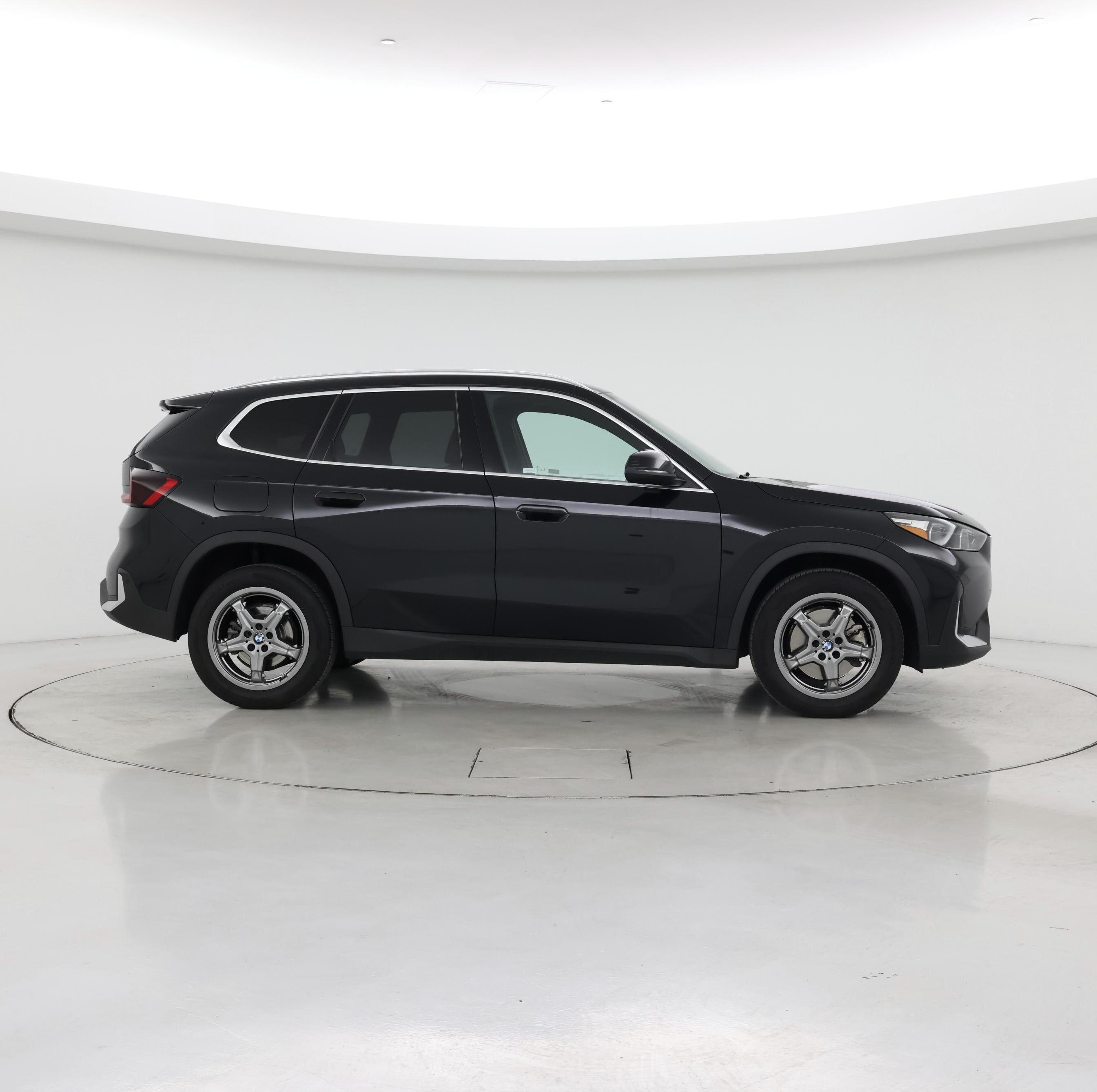 Thumbnail: 2023 BMW X1 - 7