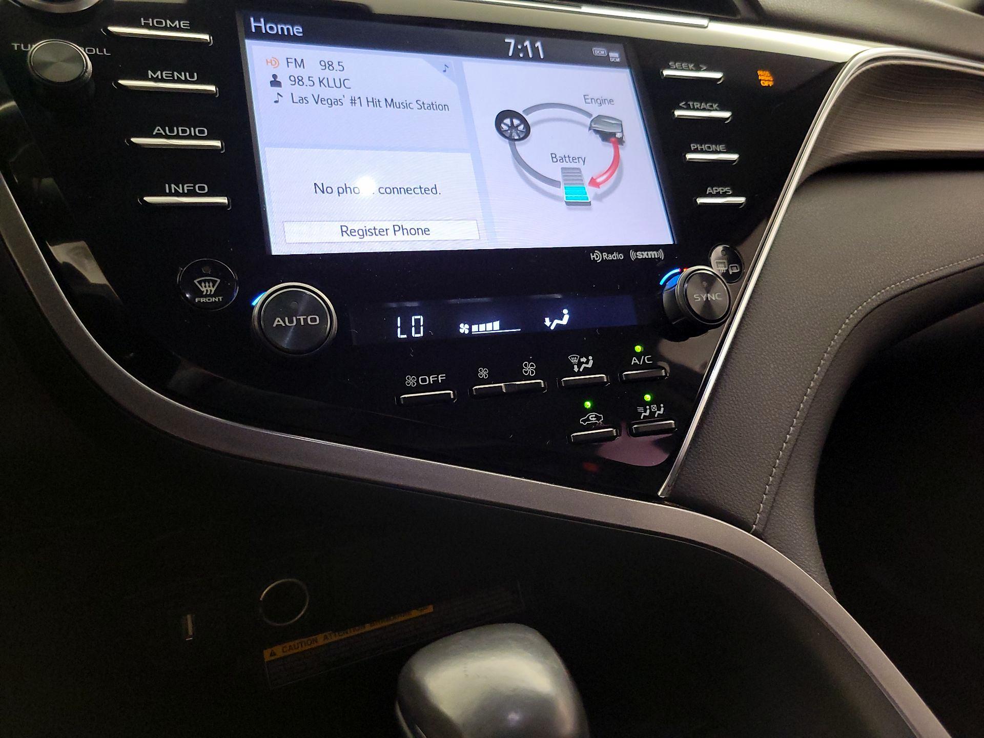 Thumbnail: 2018 Toyota Camry - 16