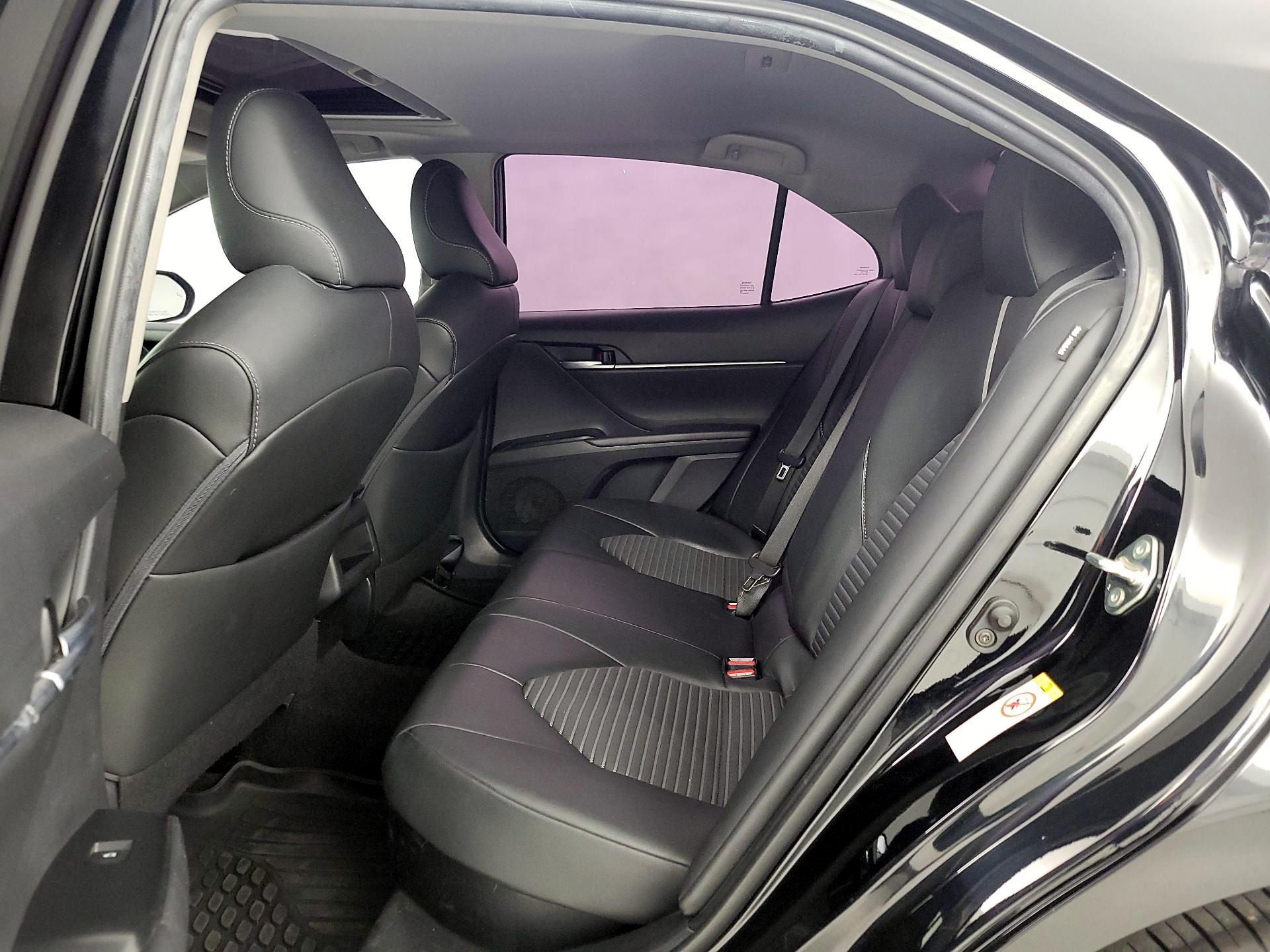 Thumbnail: 2018 Toyota Camry - 20