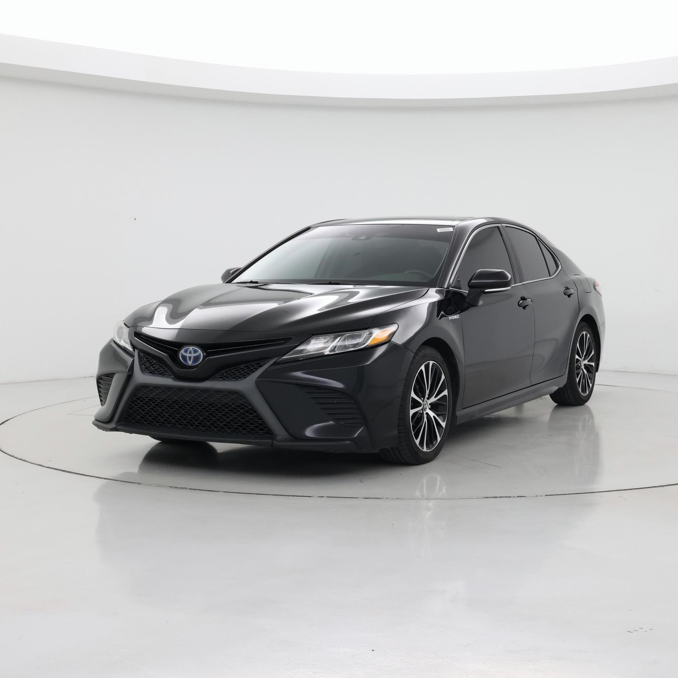 Thumbnail: 2018 Toyota Camry - 4
