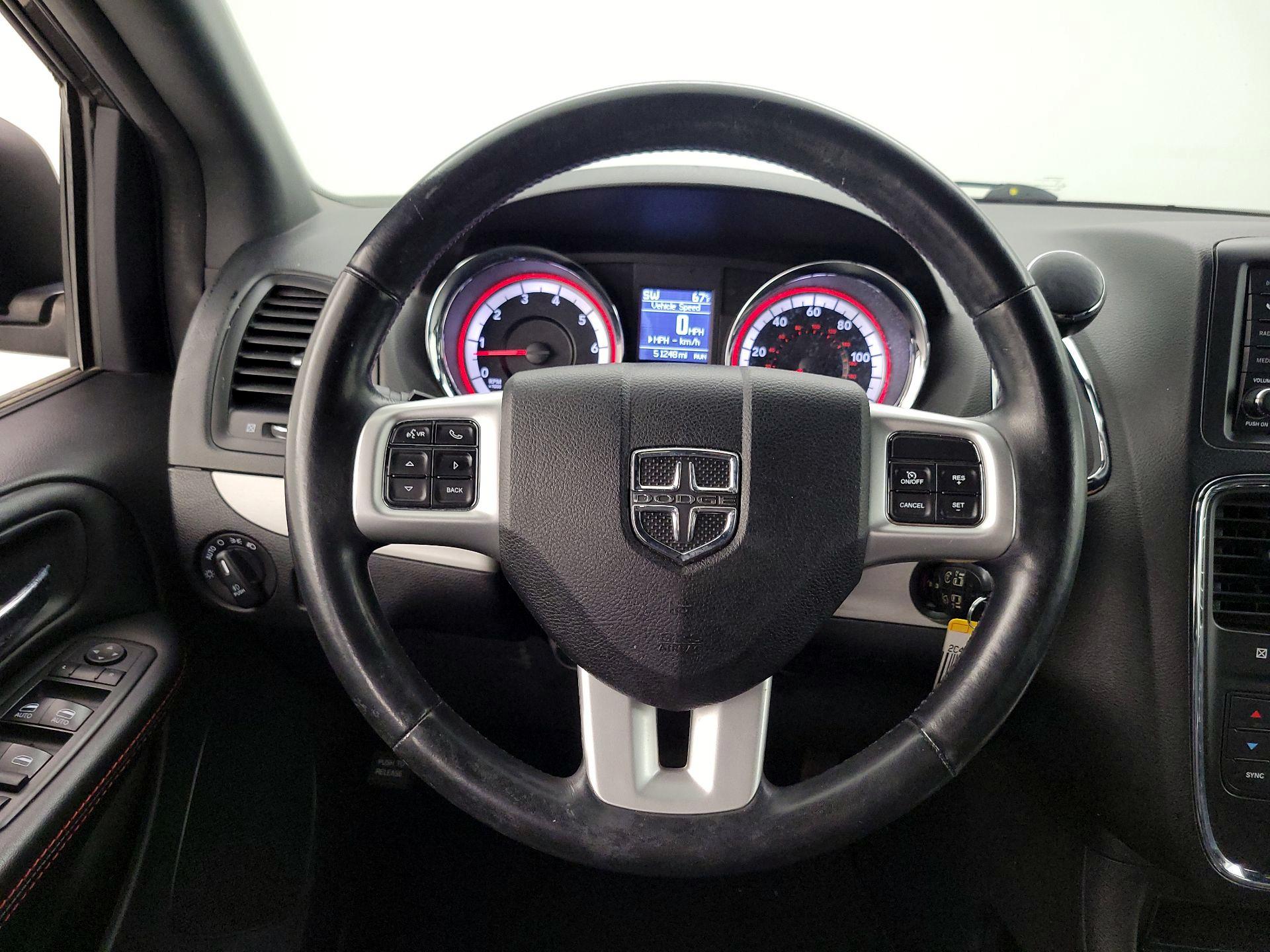 Thumbnail: 2019 Dodge Grand Caravan - 10