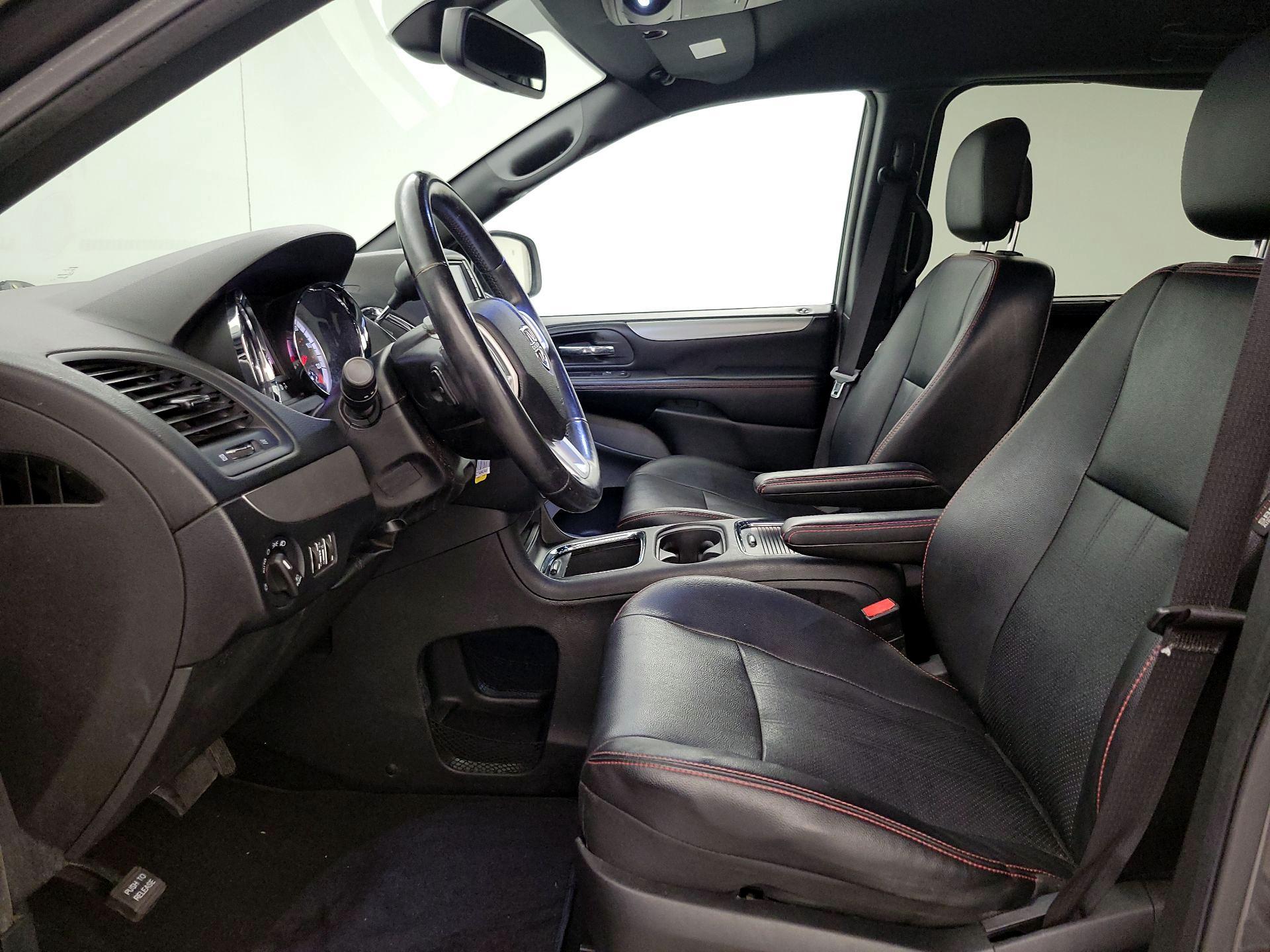 Thumbnail: 2019 Dodge Grand Caravan - 11