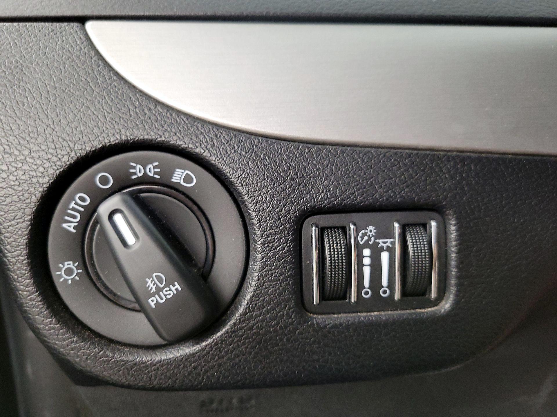 Thumbnail: 2019 Dodge Grand Caravan - 13