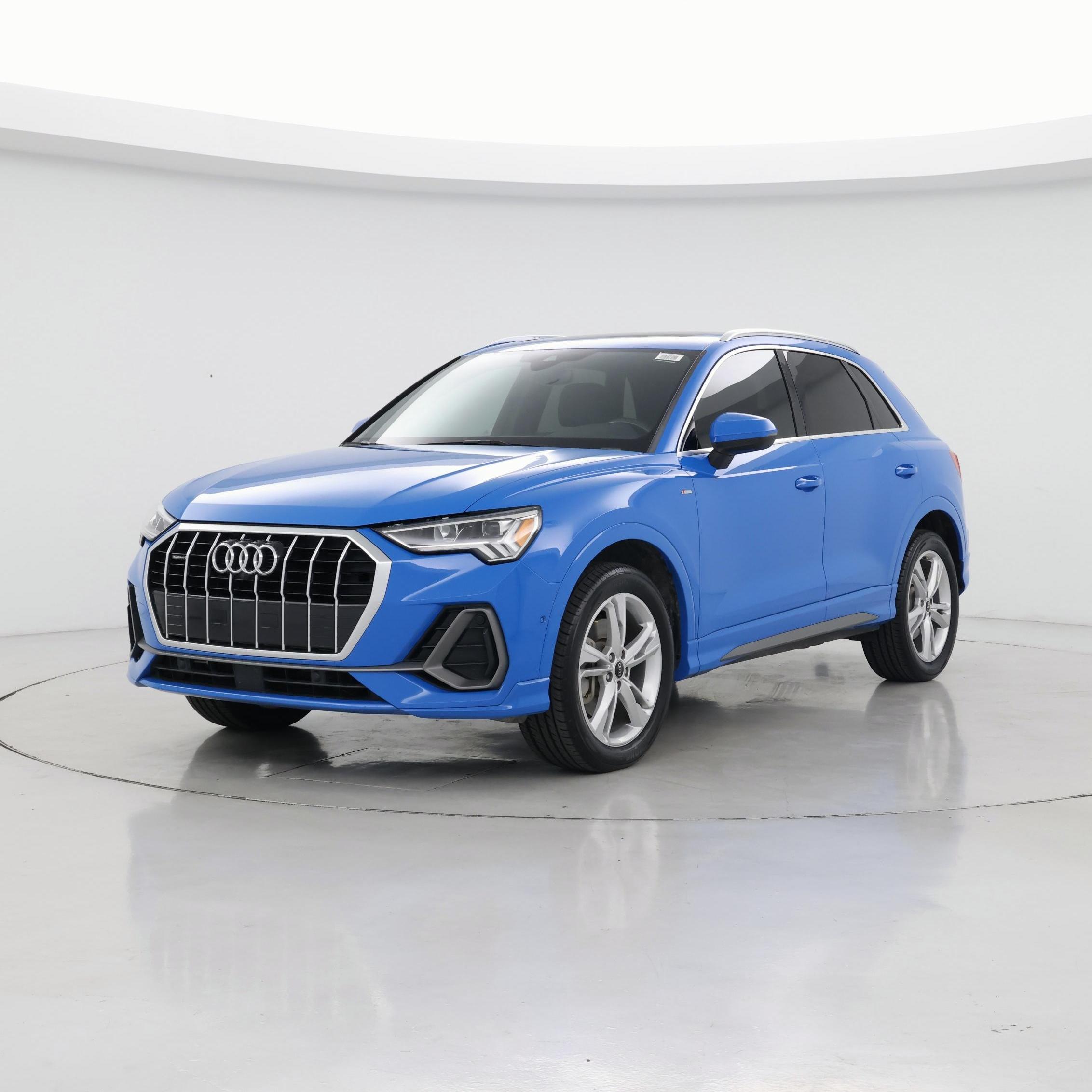 Thumbnail: 2021 Audi Q3 - 4