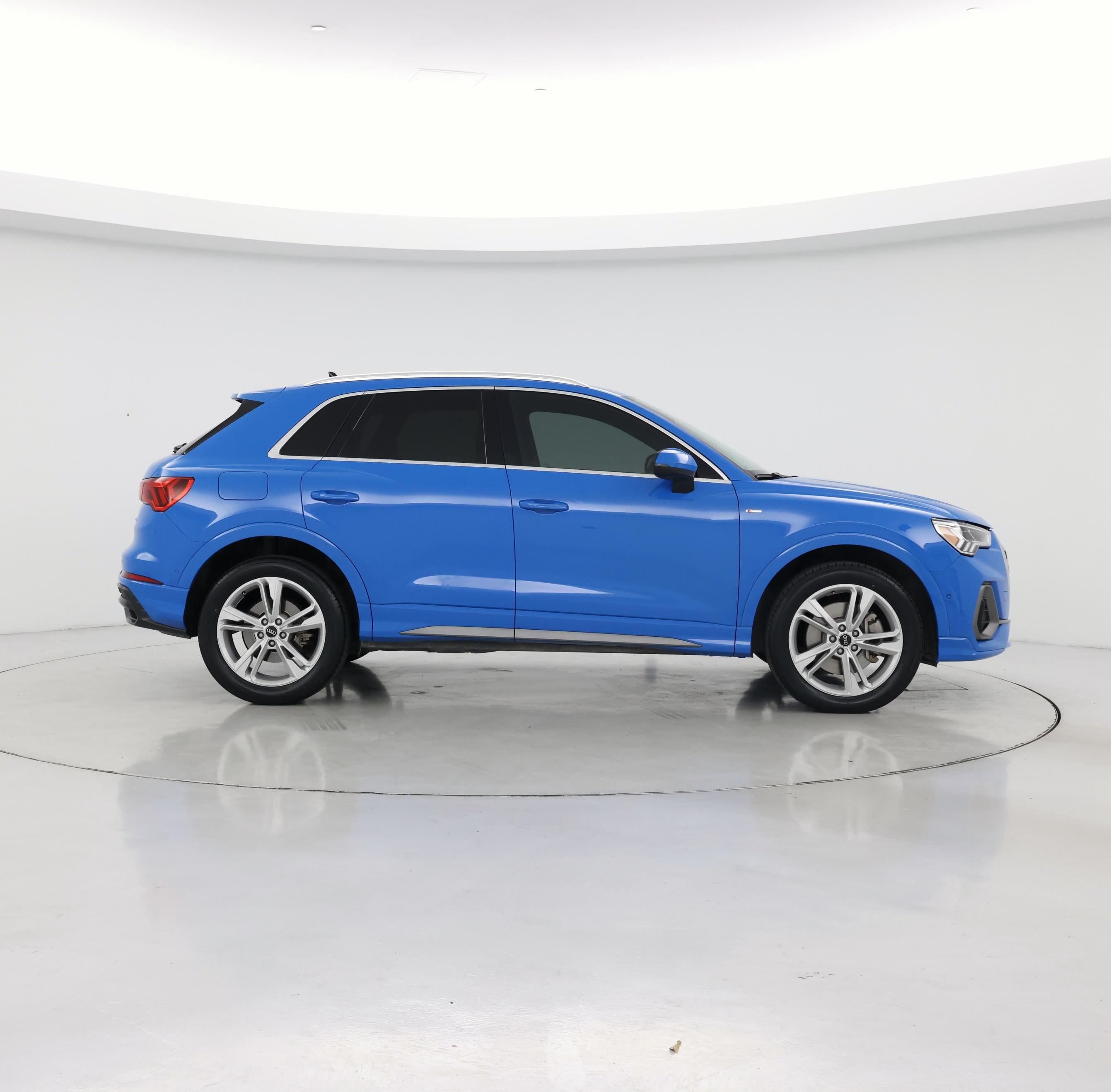 Thumbnail: 2021 Audi Q3 - 7