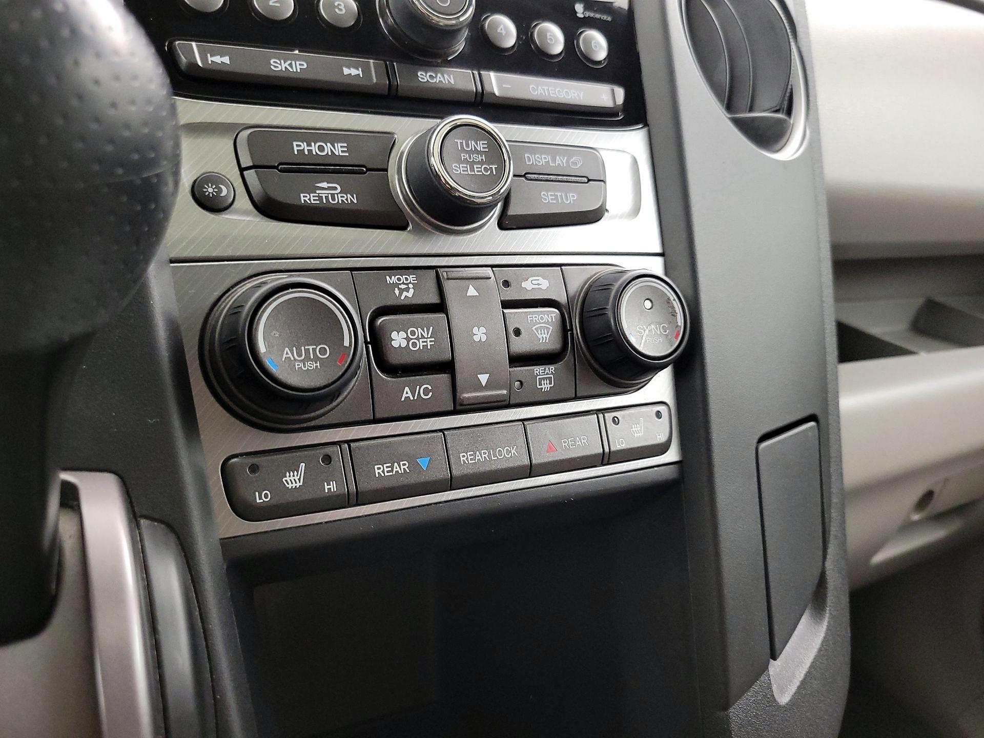 Thumbnail: 2014 Honda Pilot - 16