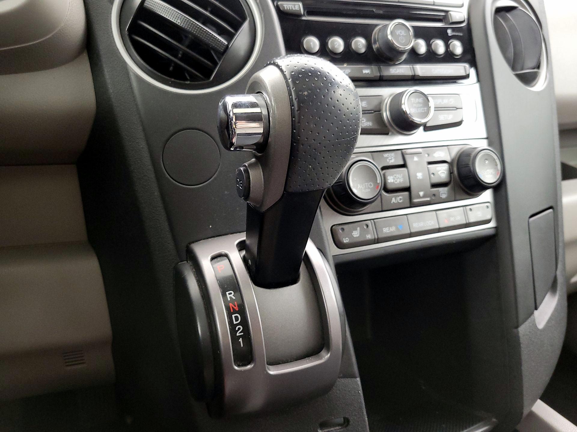 Thumbnail: 2014 Honda Pilot - 17
