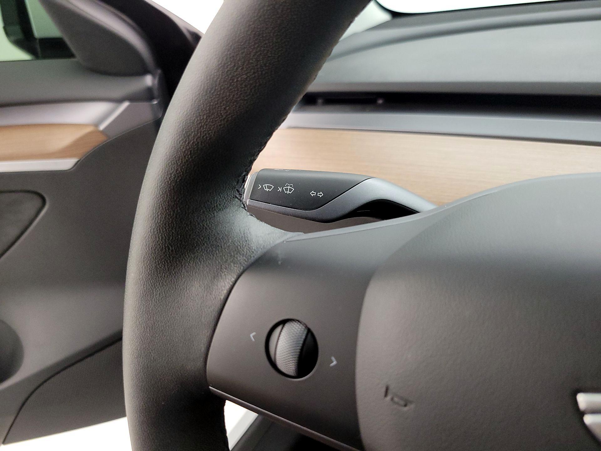 Thumbnail: 2021 Tesla Model 3 - 13