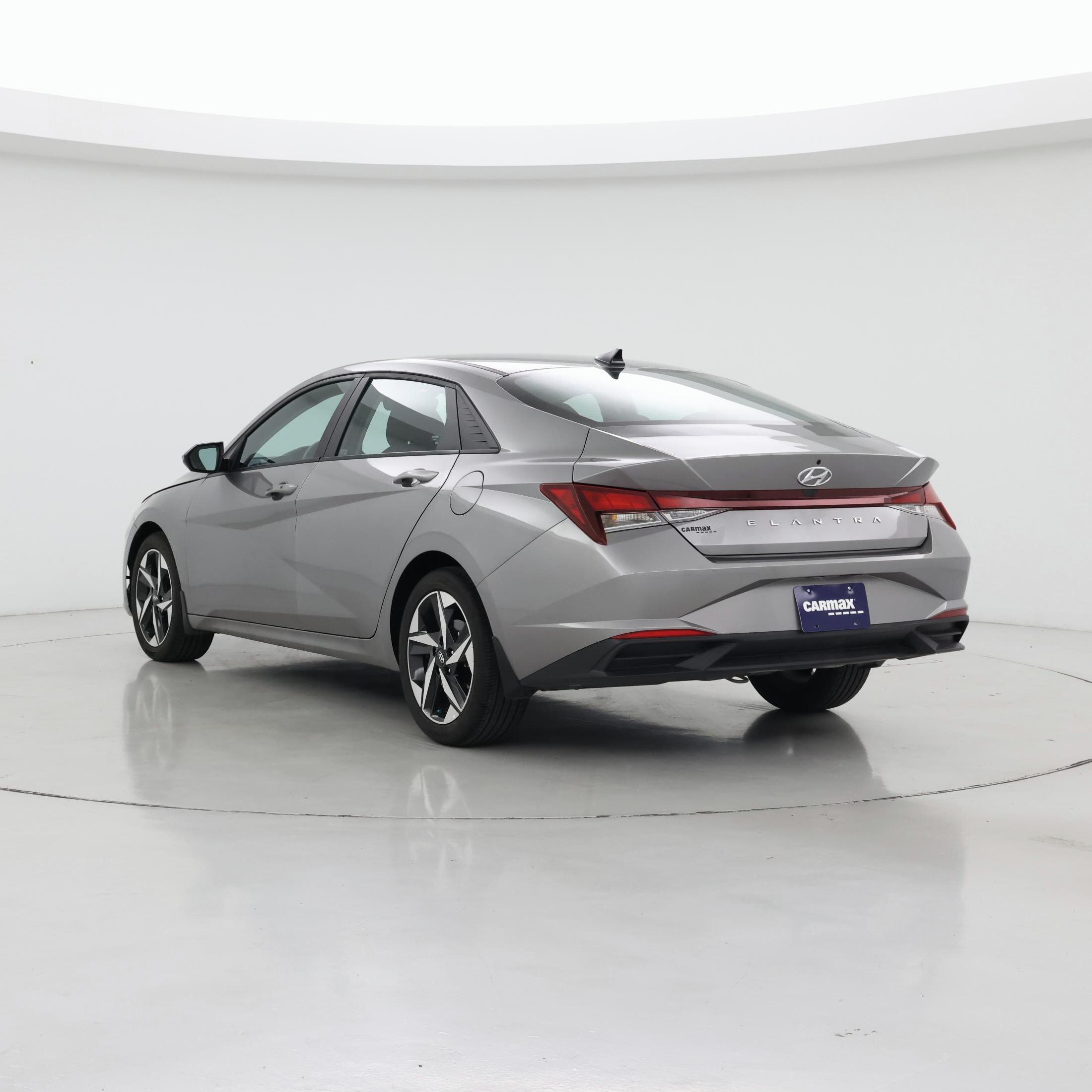 Thumbnail: 2023 Hyundai Elantra - 2