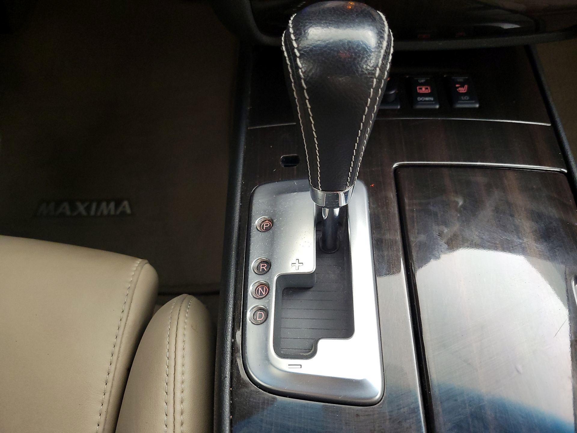 Thumbnail: 2014 Nissan Maxima - 18