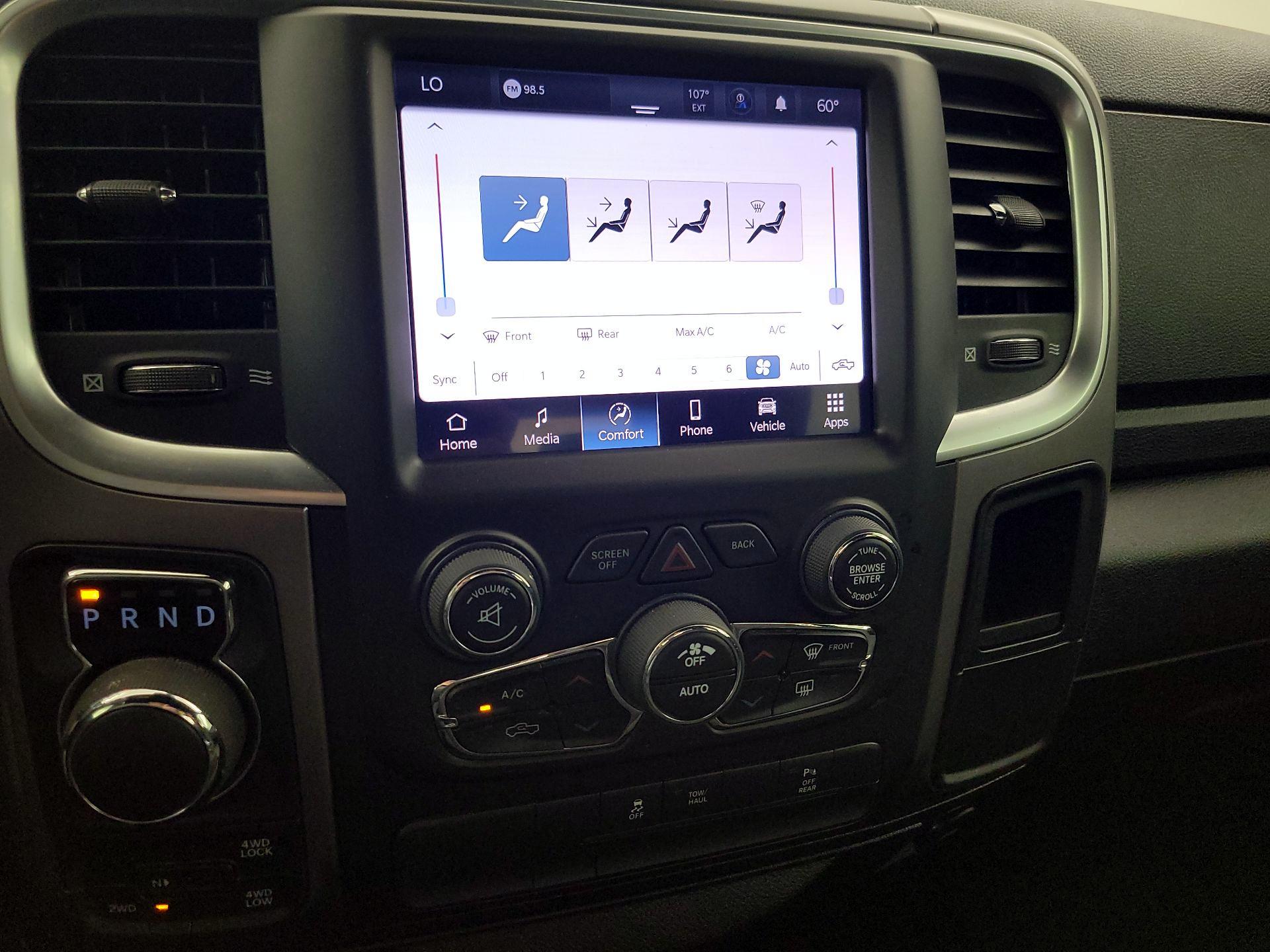 Thumbnail: 2022 RAM 1500 Classic - 16