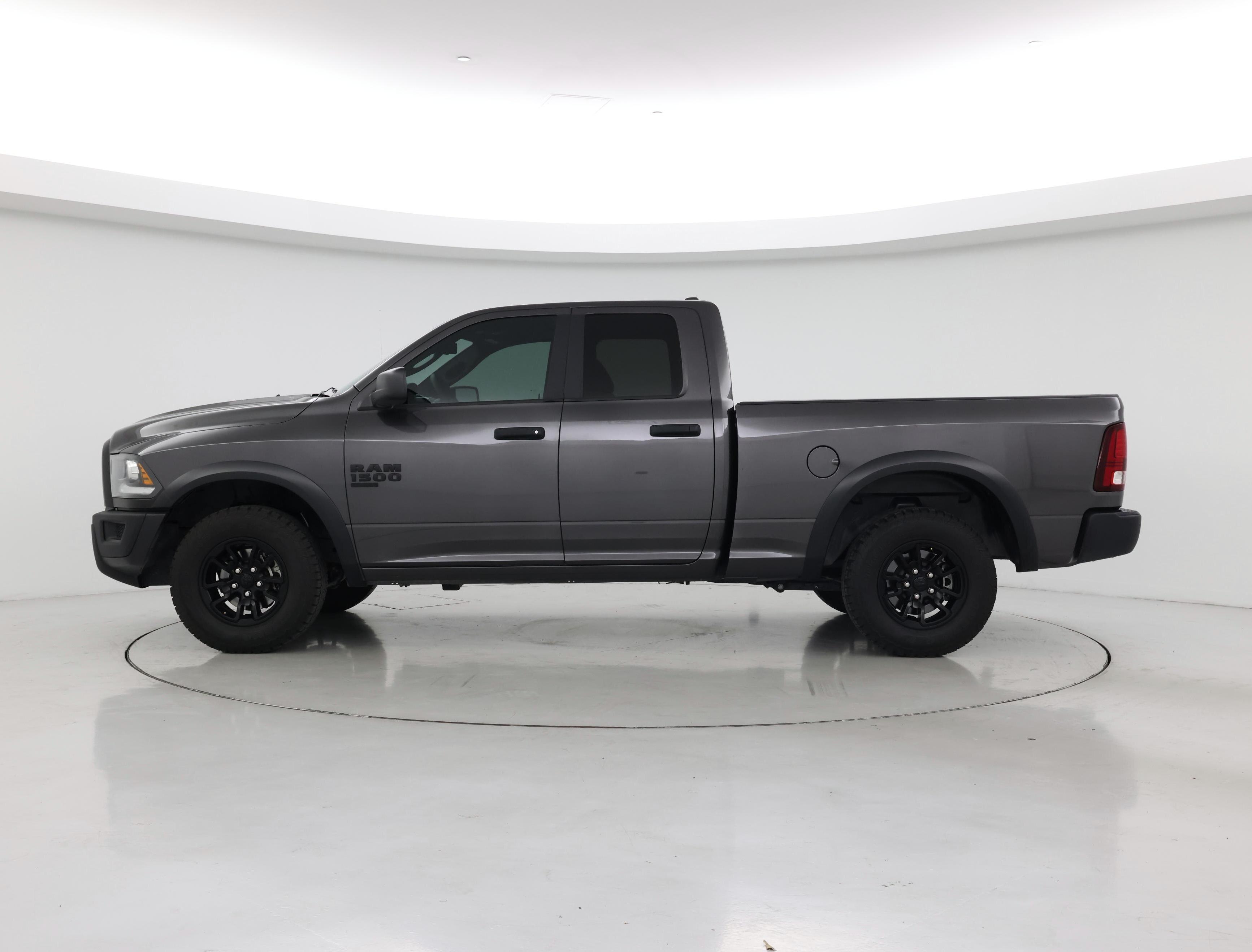 Thumbnail: 2022 RAM 1500 Classic - 3