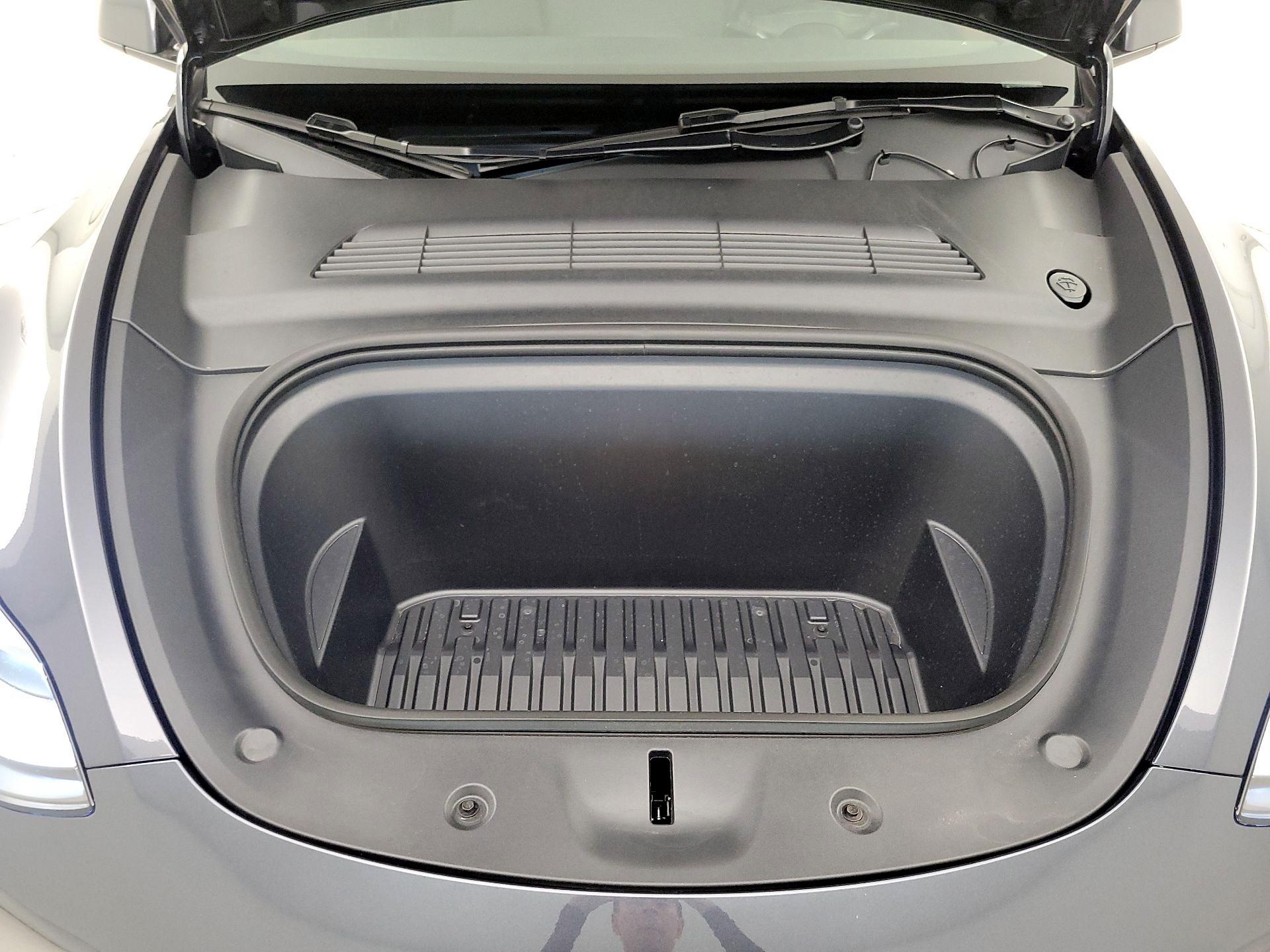 Thumbnail: 2025 Tesla Model Y - 20