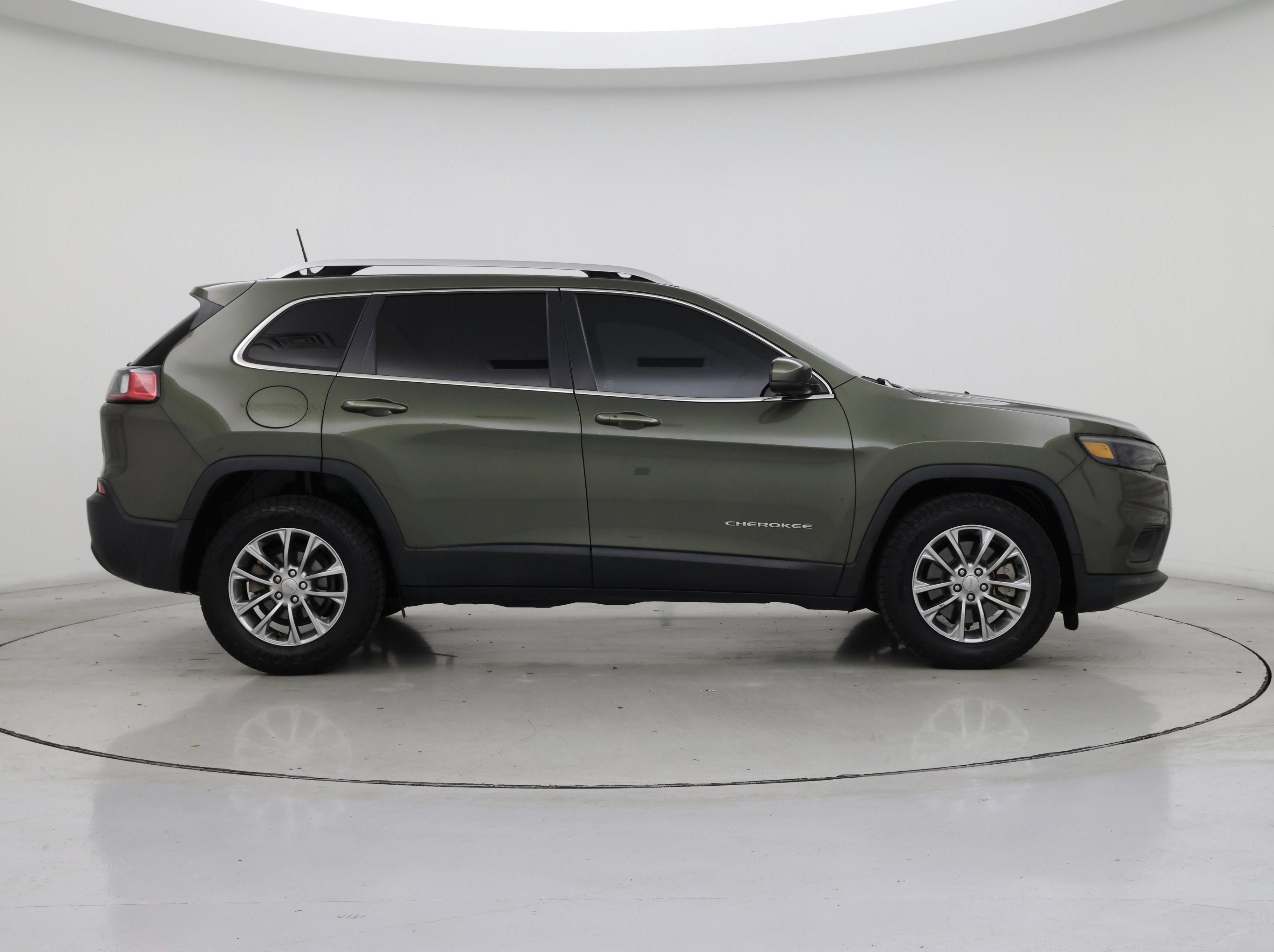 Thumbnail: 2019 Jeep Cherokee - 7