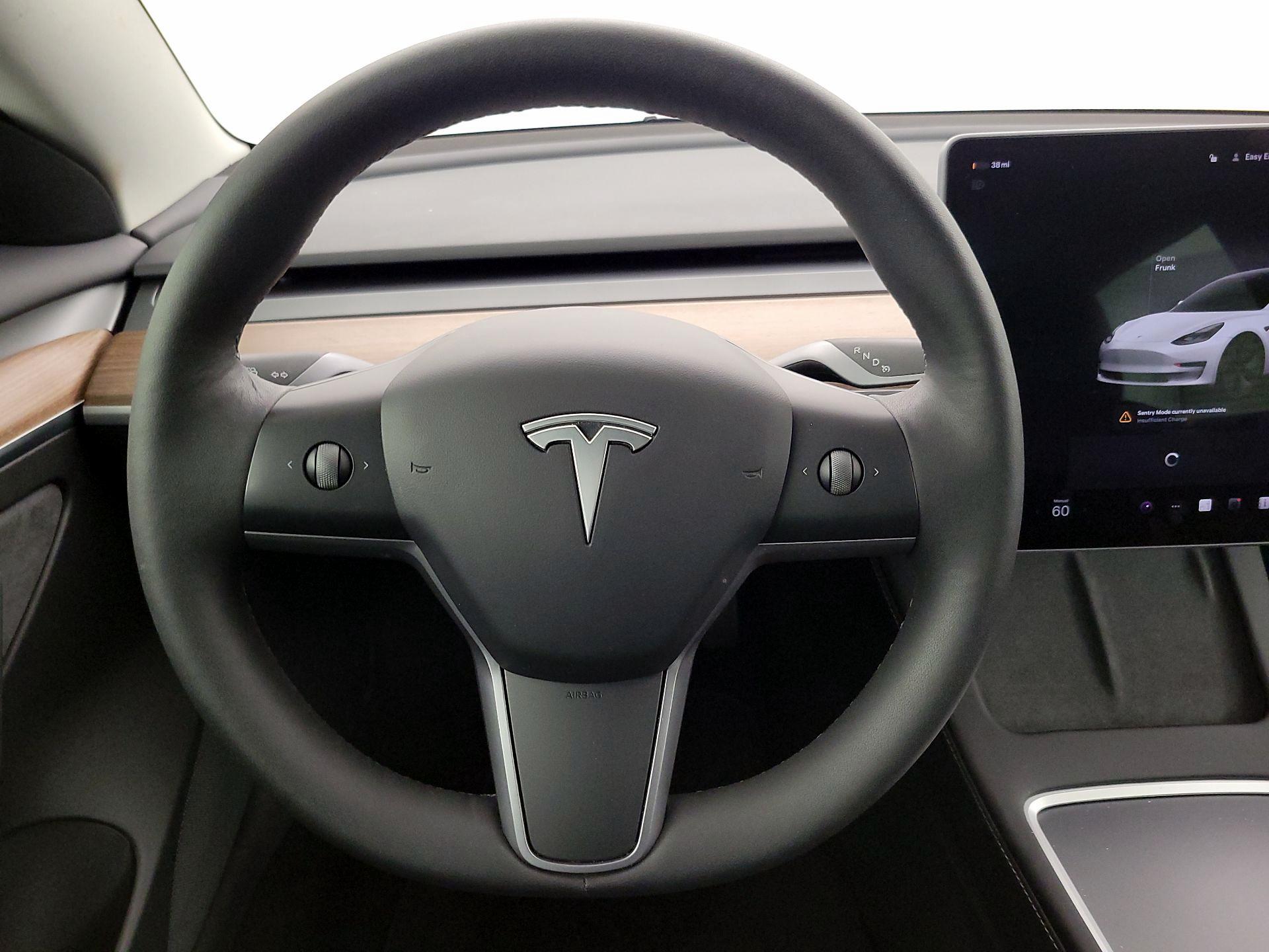 Thumbnail: 2023 Tesla Model 3 - 10