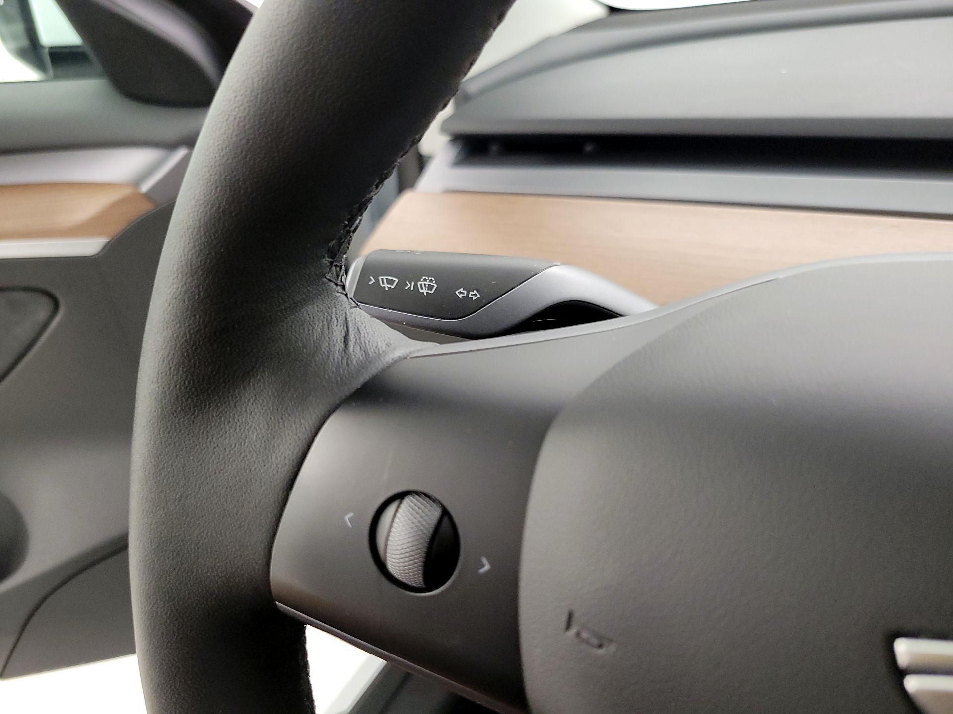 Thumbnail: 2023 Tesla Model 3 - 13