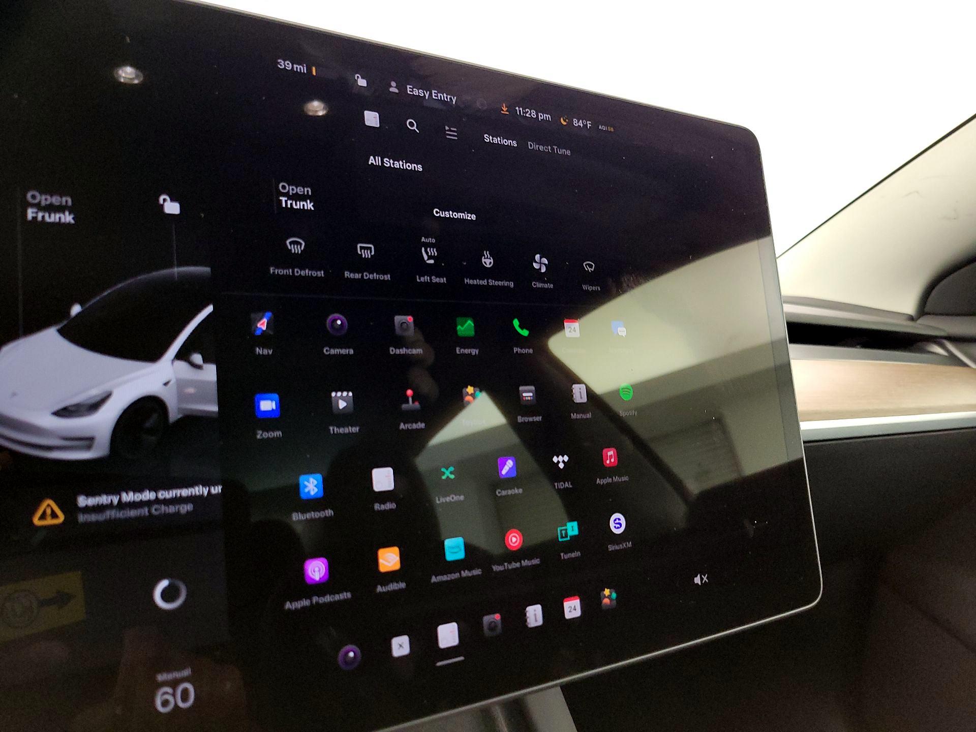 Thumbnail: 2023 Tesla Model 3 - 16