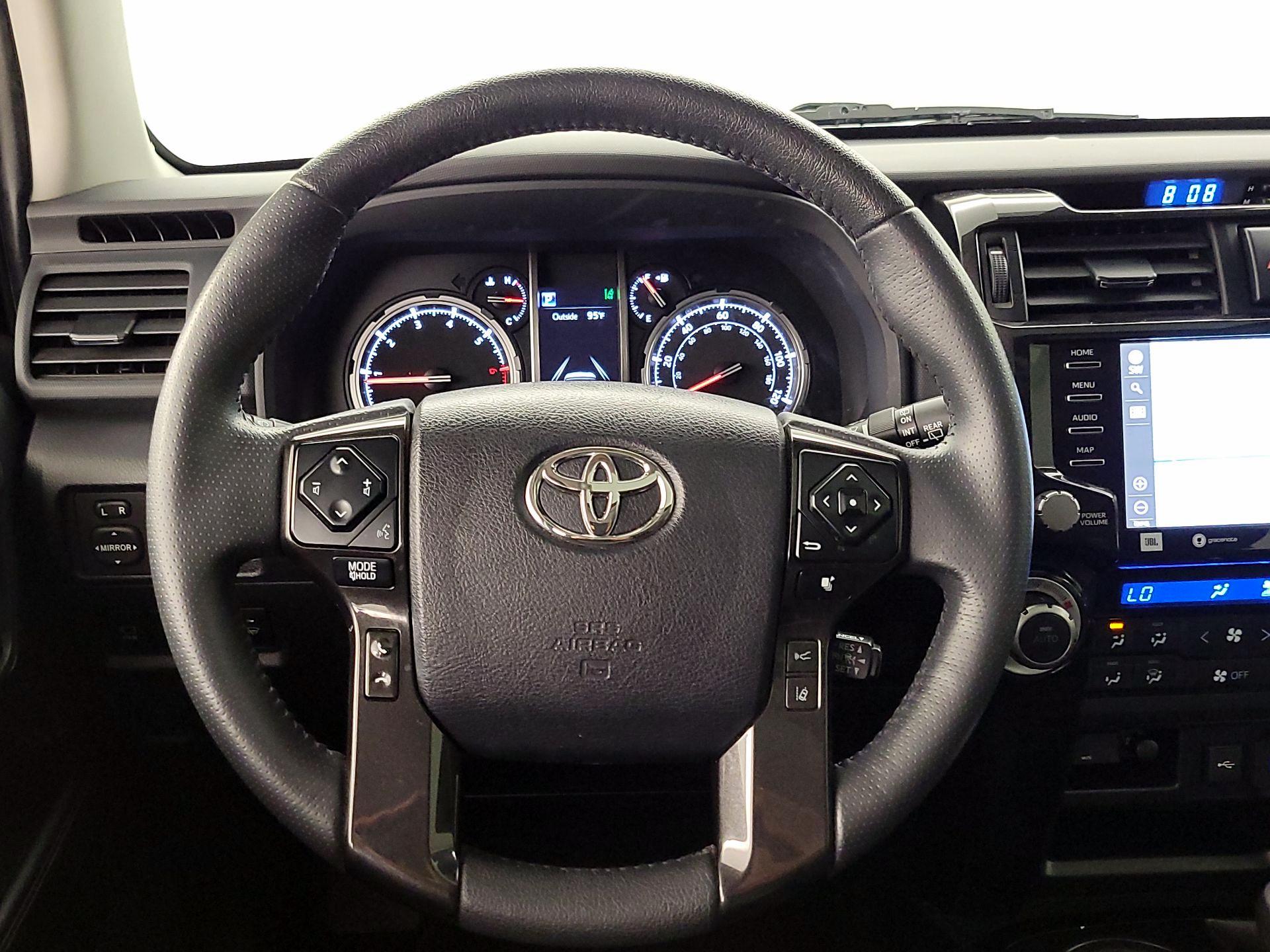 Thumbnail: 2022 Toyota 4Runner - 10