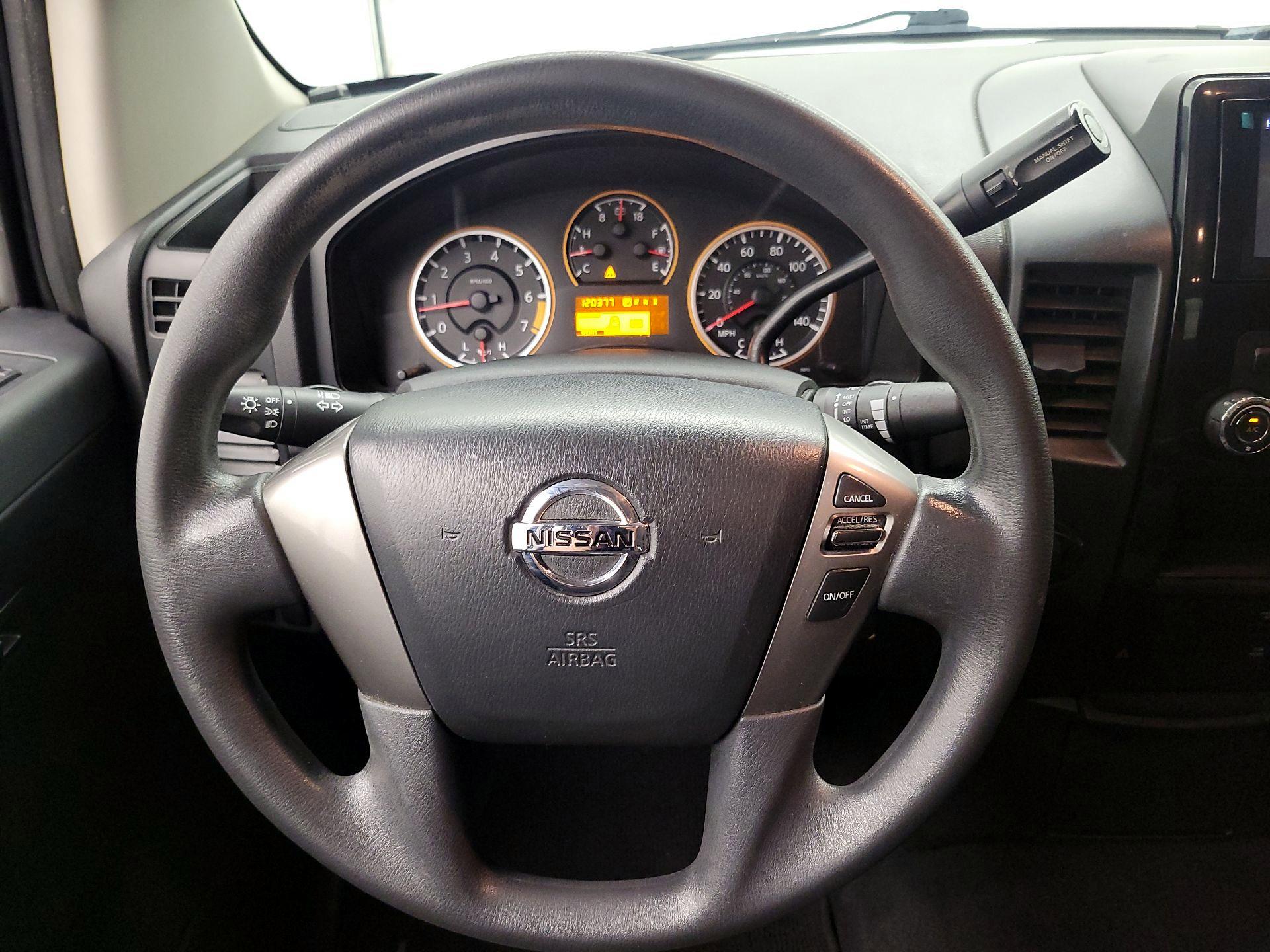 Thumbnail: 2013 Nissan Titan - 10