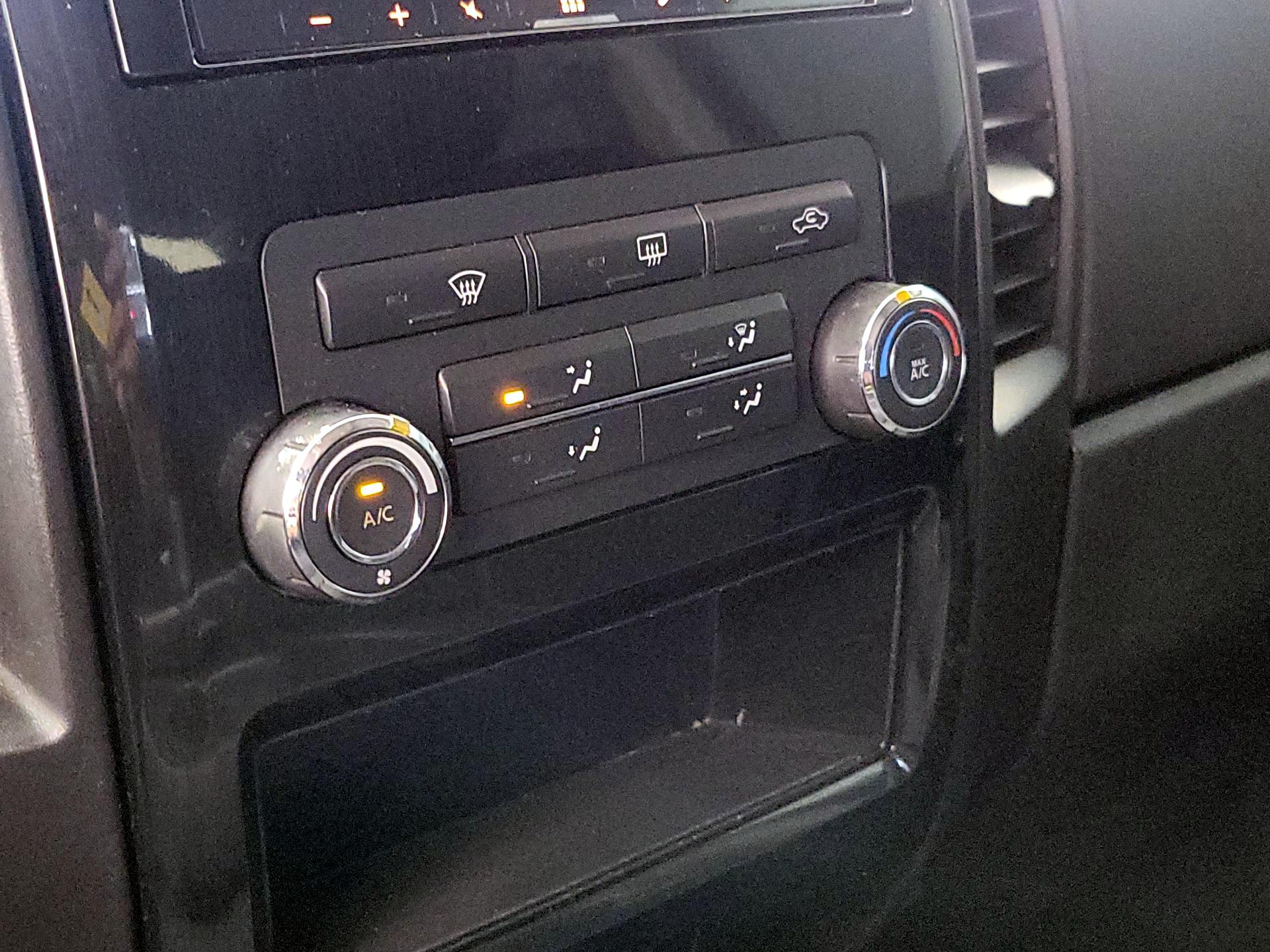 Thumbnail: 2013 Nissan Titan - 15