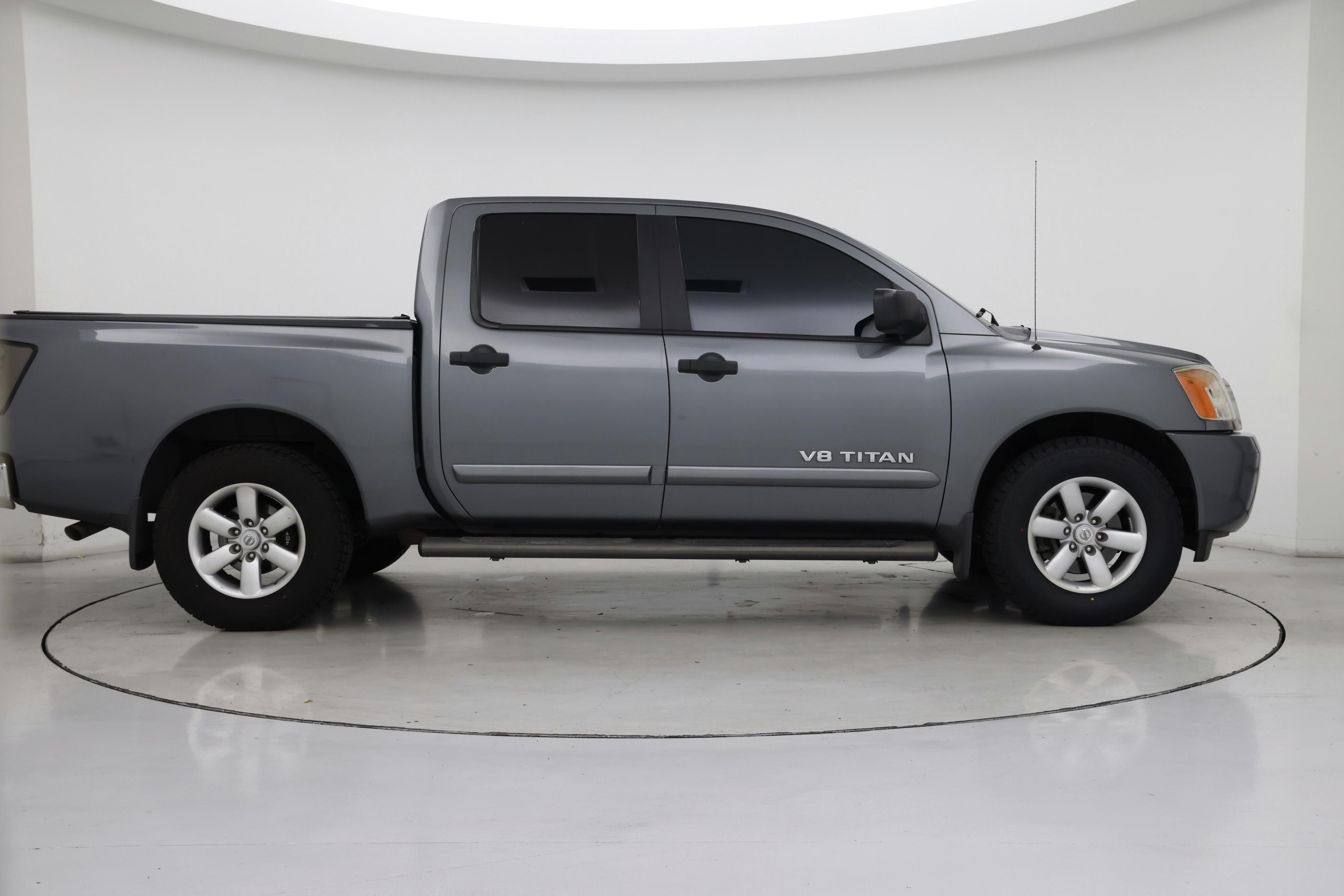 Thumbnail: 2013 Nissan Titan - 7