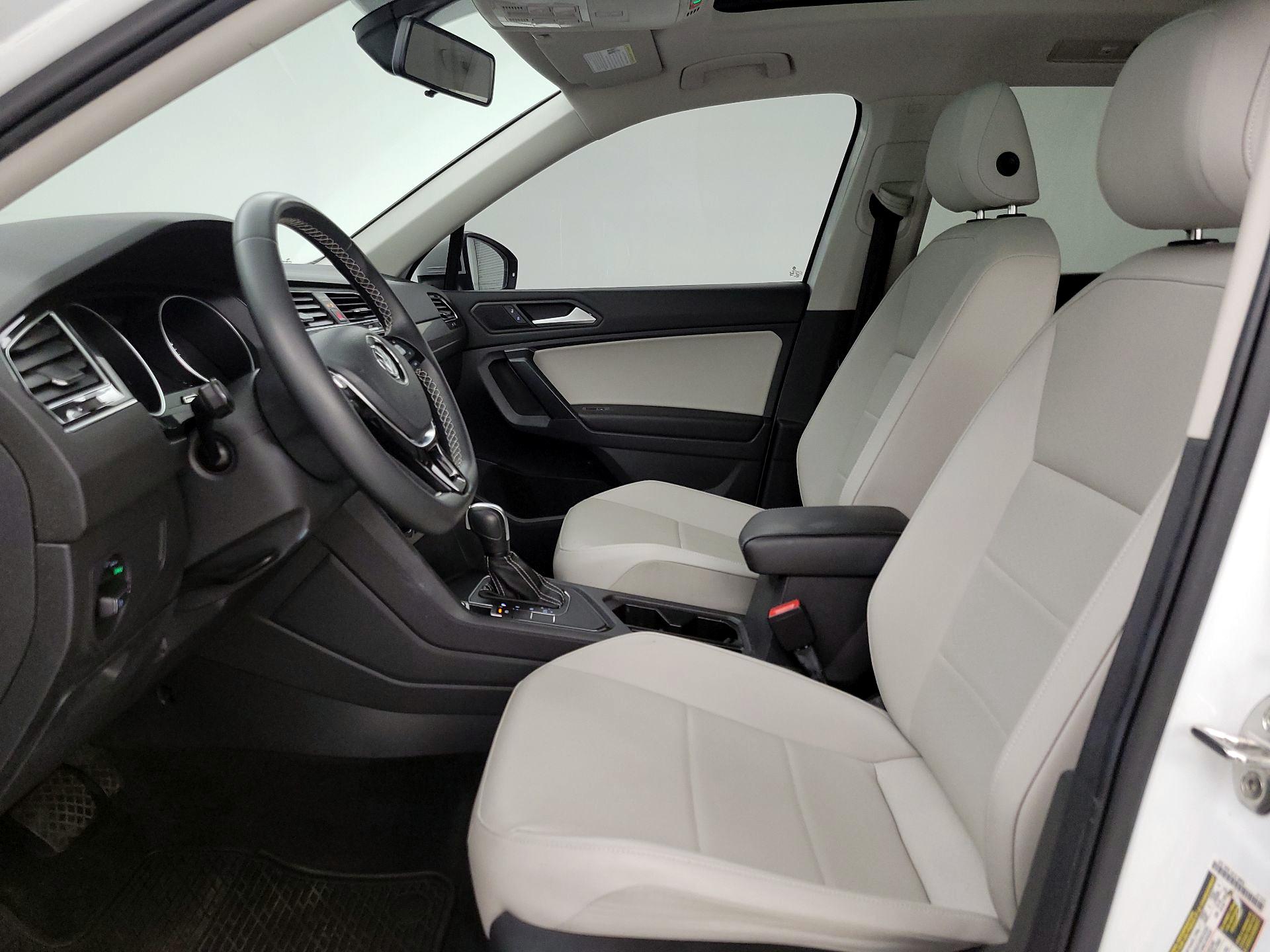 Thumbnail: 2021 Volkswagen Tiguan - 11