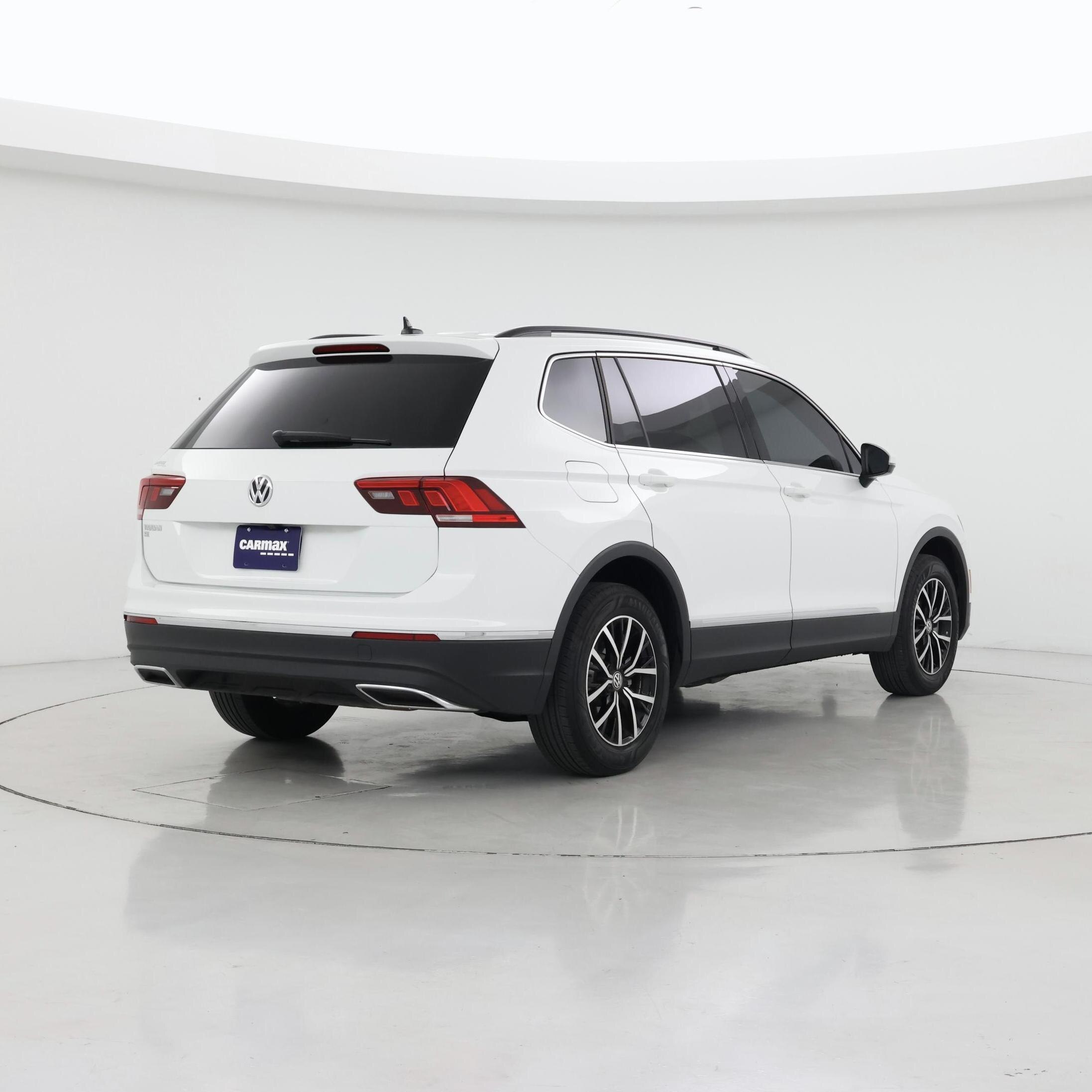 Thumbnail: 2021 Volkswagen Tiguan - 8