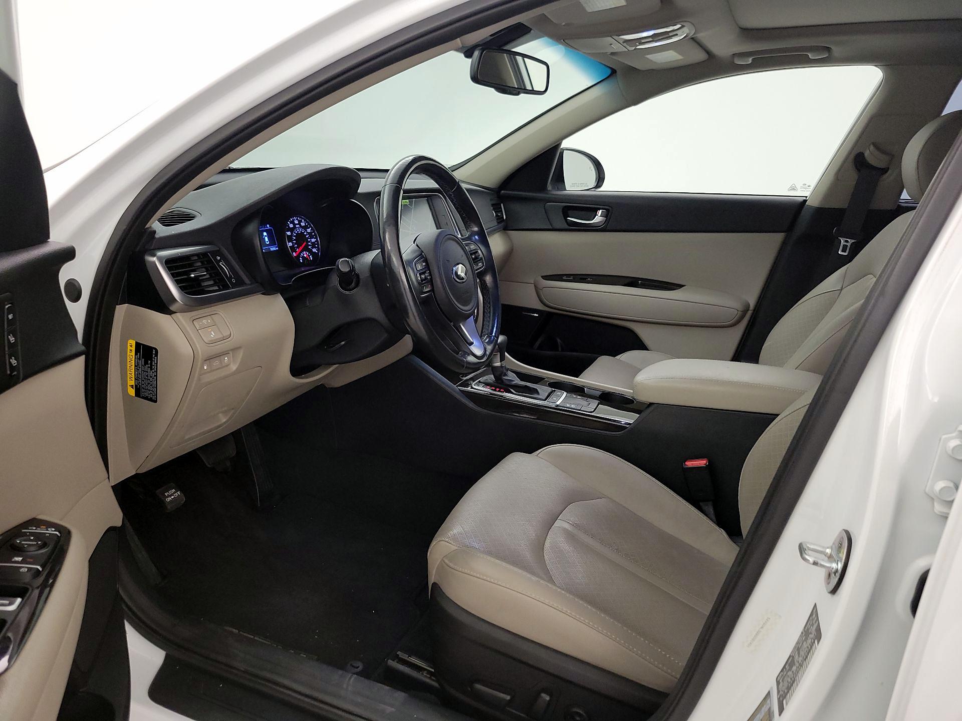 Thumbnail: 2016 Kia Optima - 11