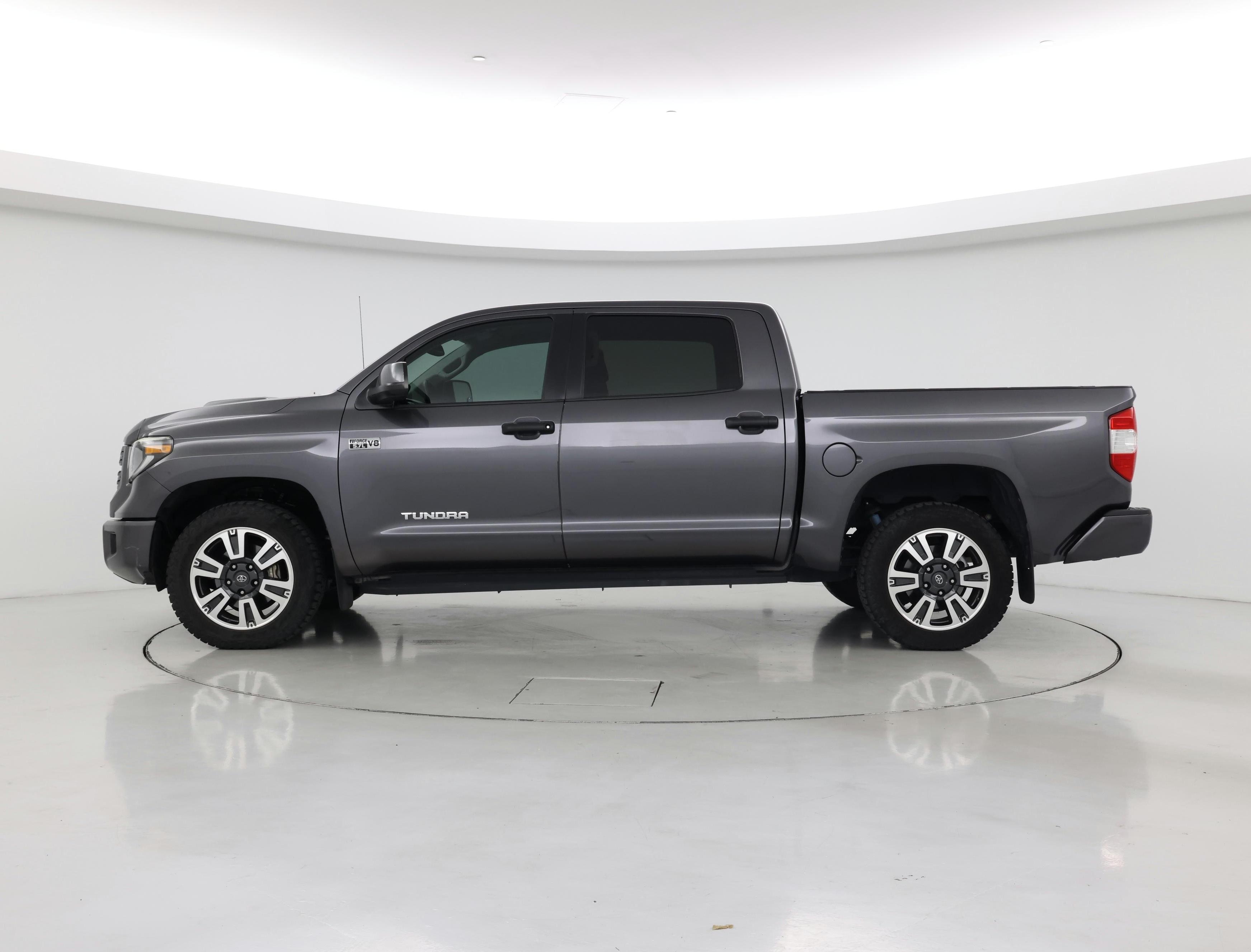 Thumbnail: 2019 Toyota Tundra - 3