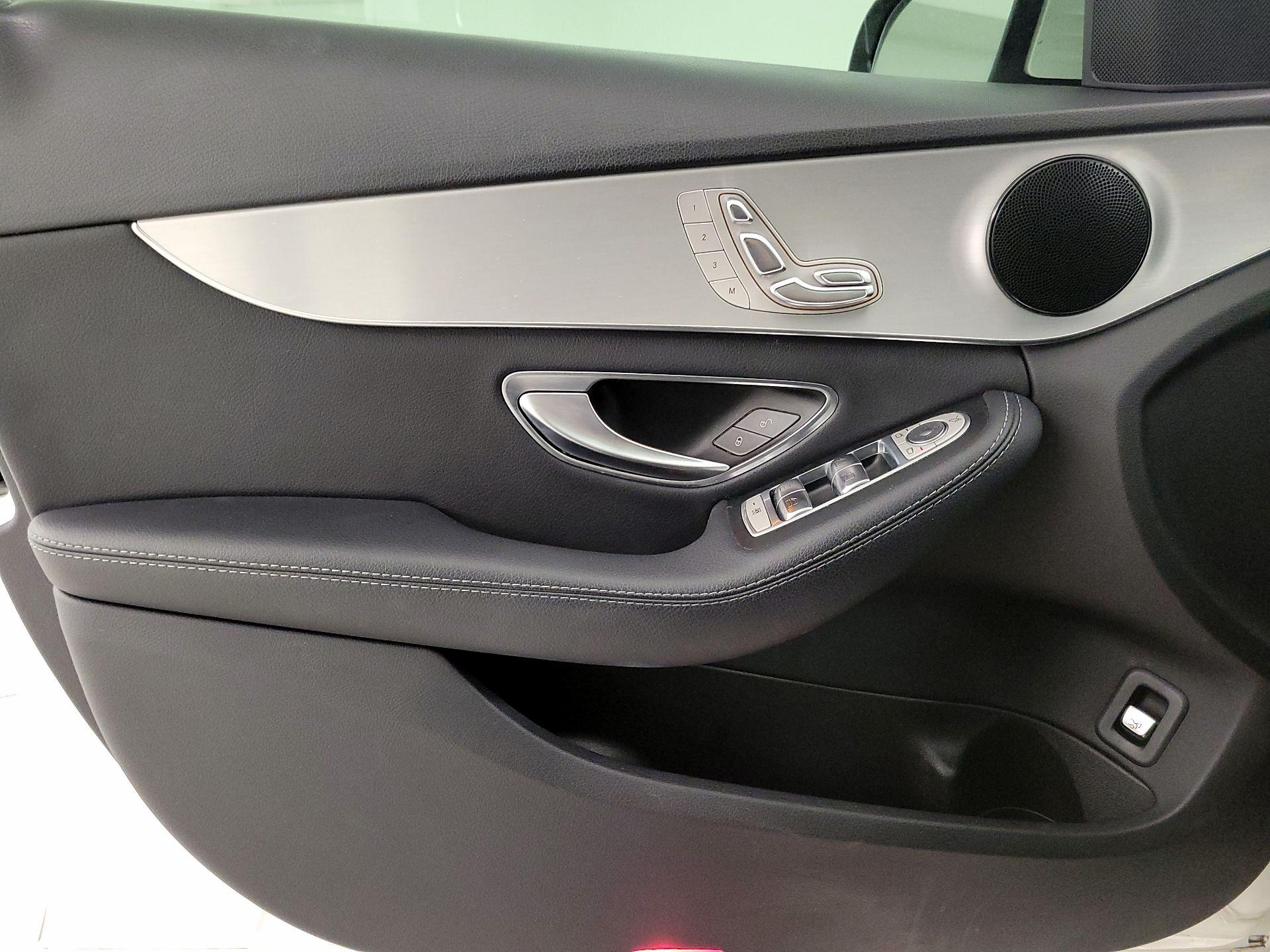 Thumbnail: 2019 Mercedes-Benz C-Class - 12