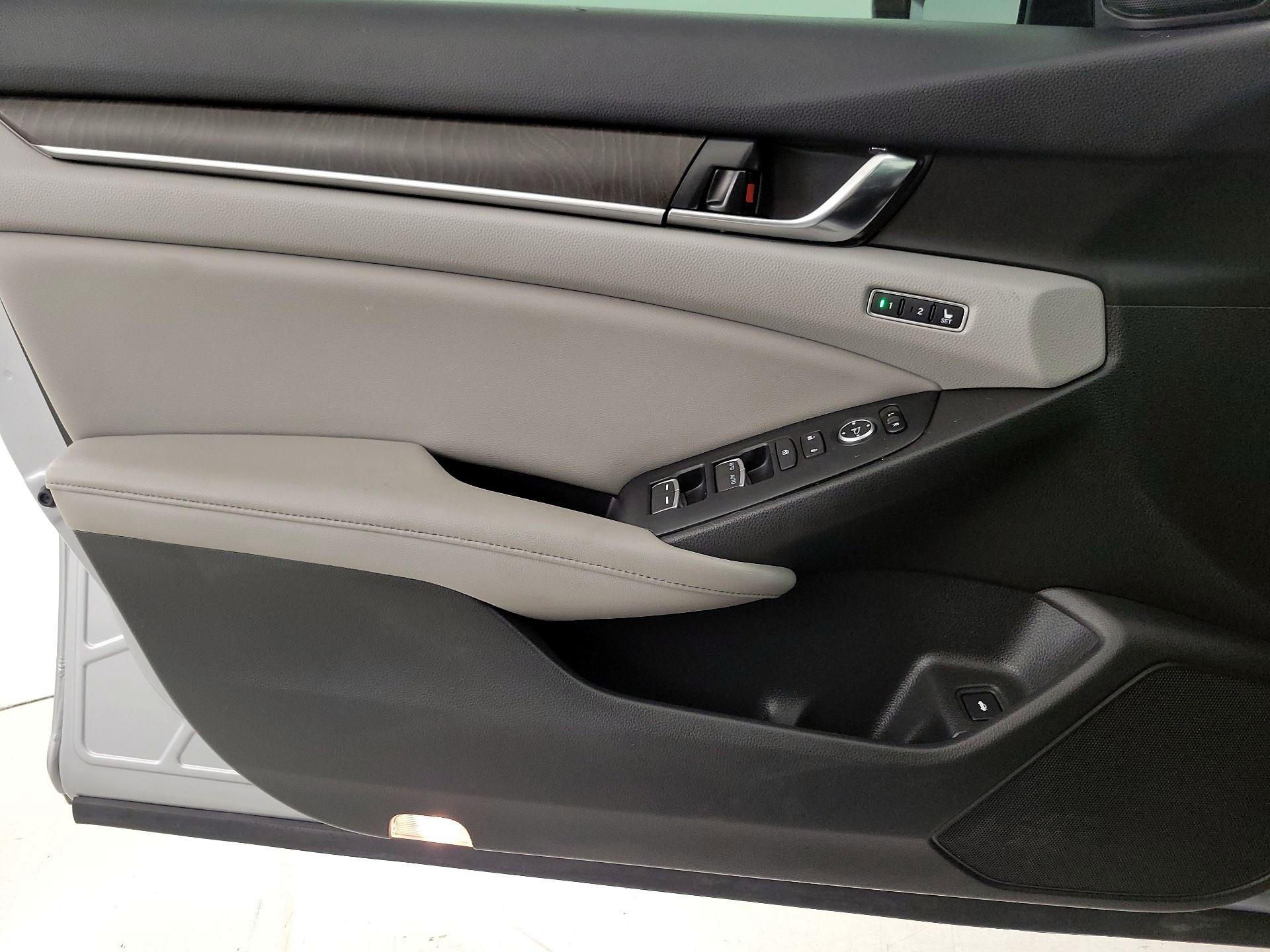 Thumbnail: 2019 Honda Accord - 12