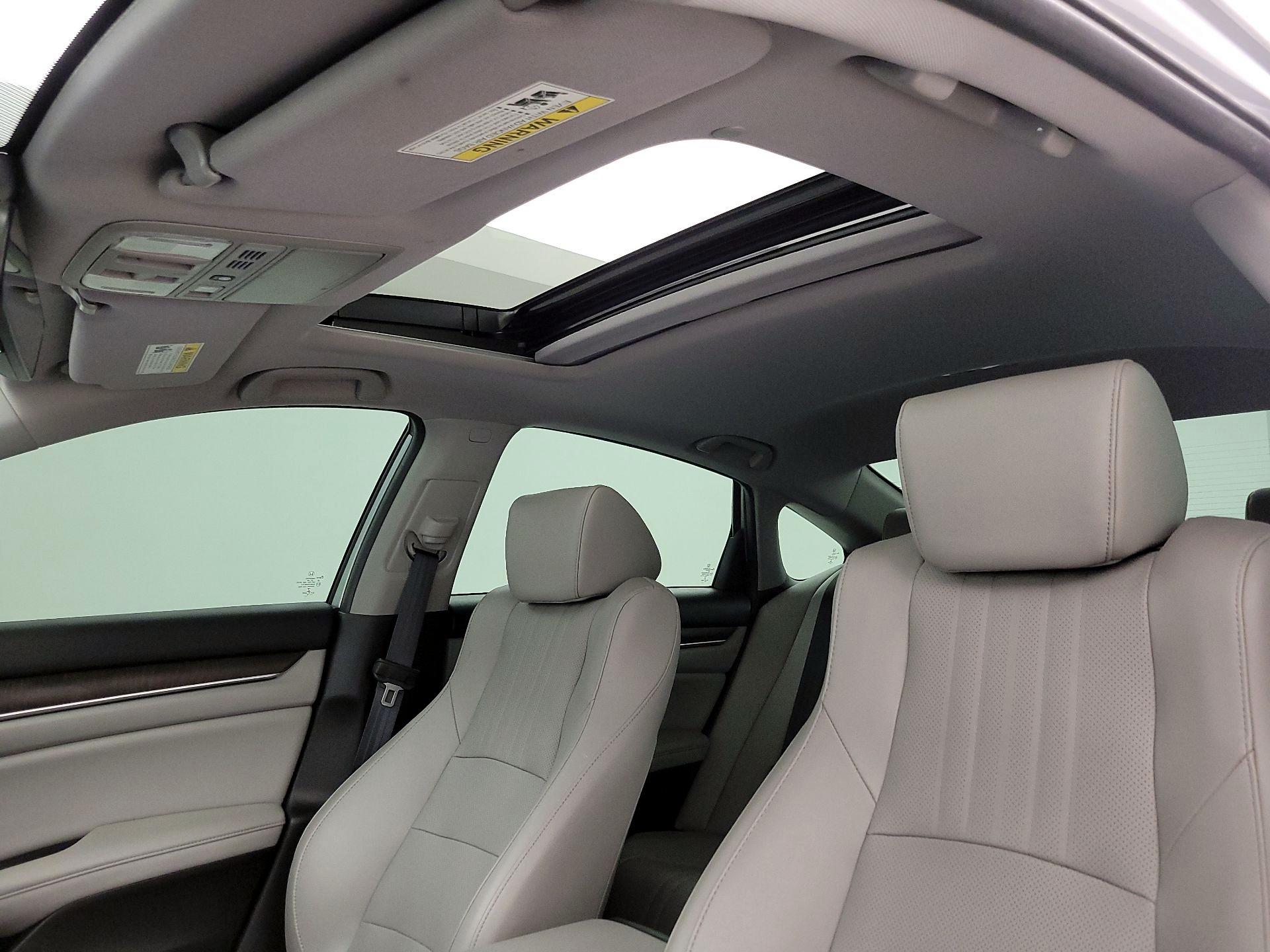 Thumbnail: 2019 Honda Accord - 20