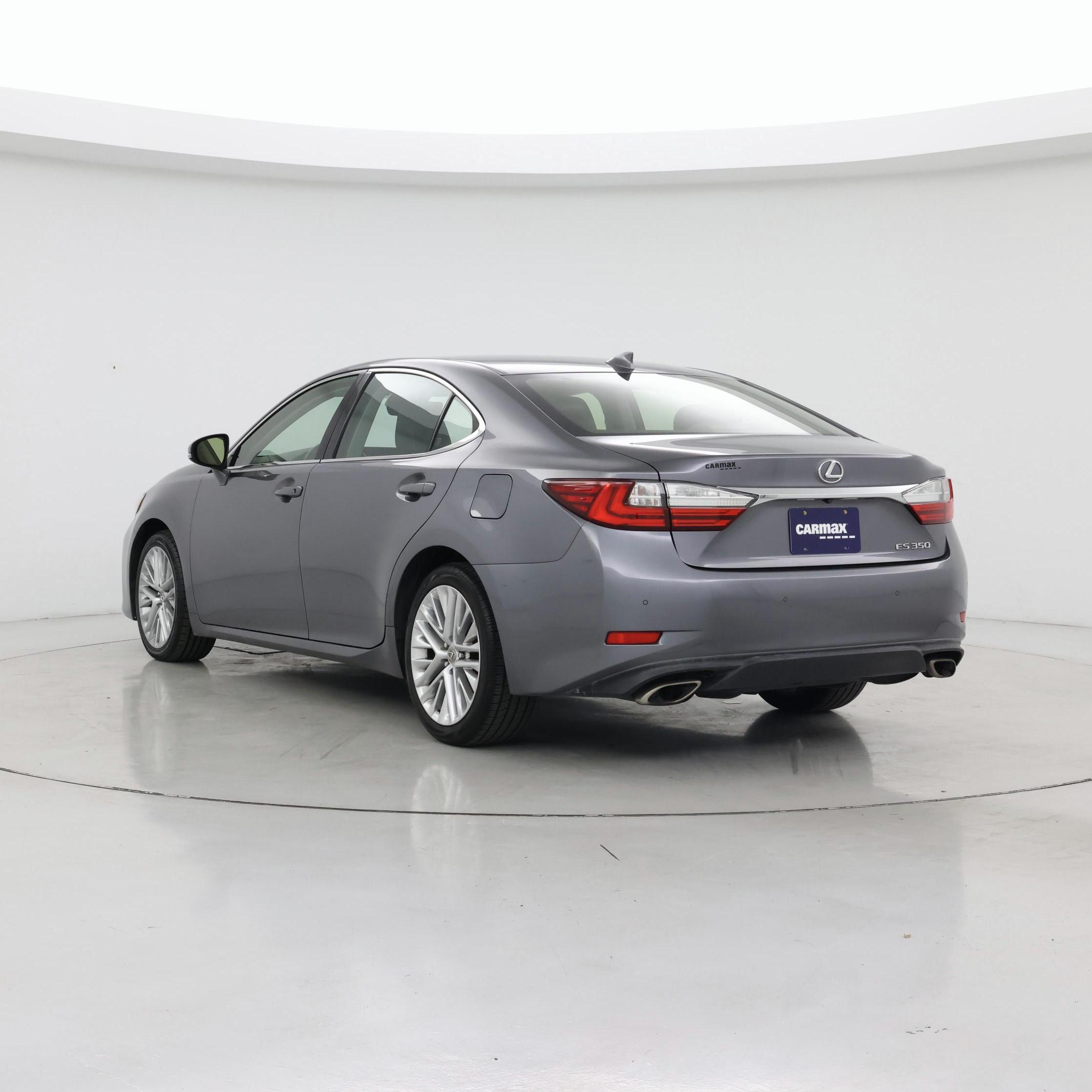 Thumbnail: 2016 Lexus ES - 2