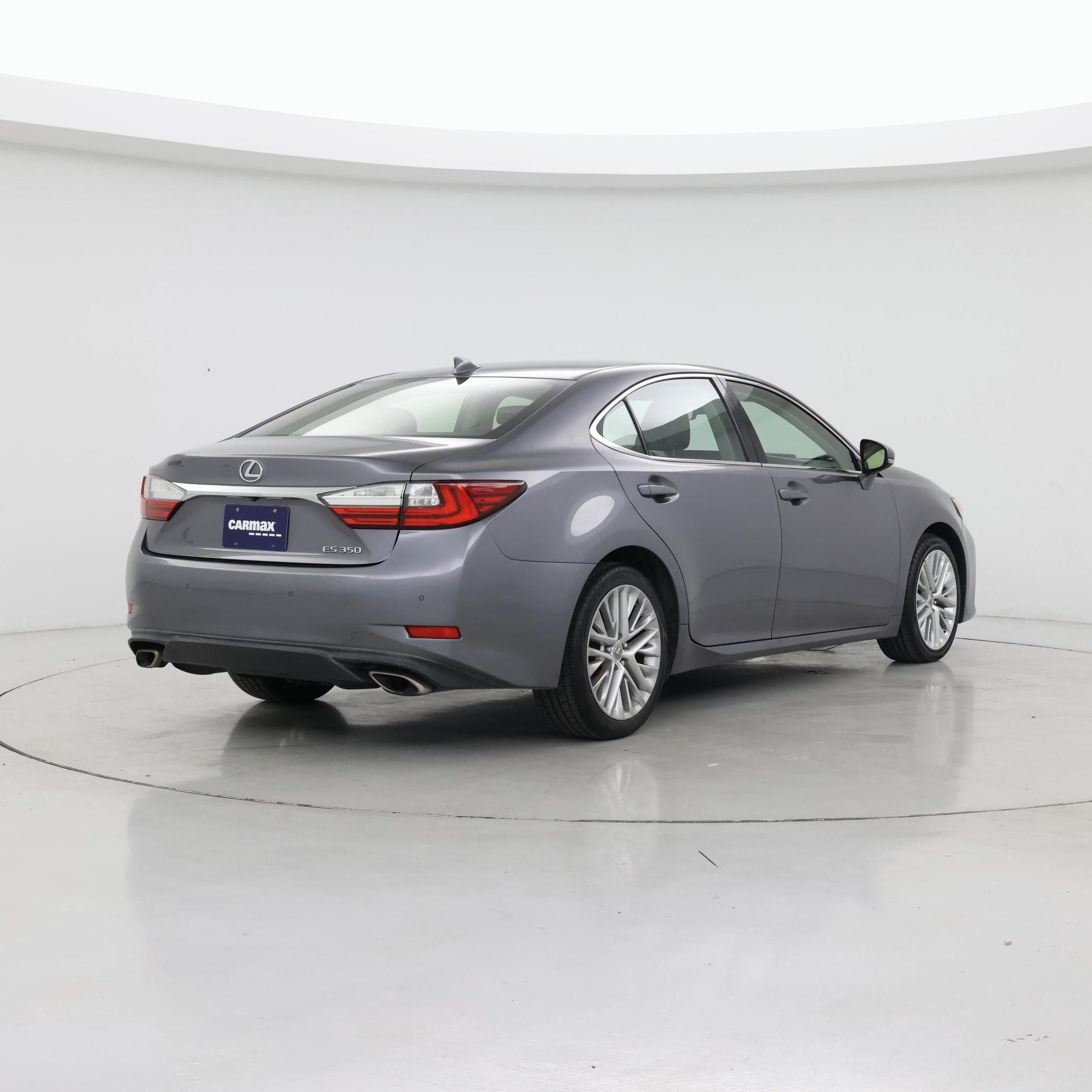 Thumbnail: 2016 Lexus ES - 8