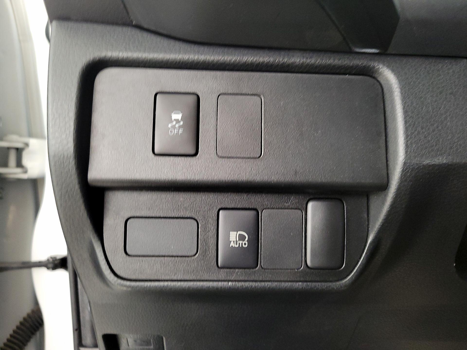 Thumbnail: 2022 Toyota Tacoma - 13