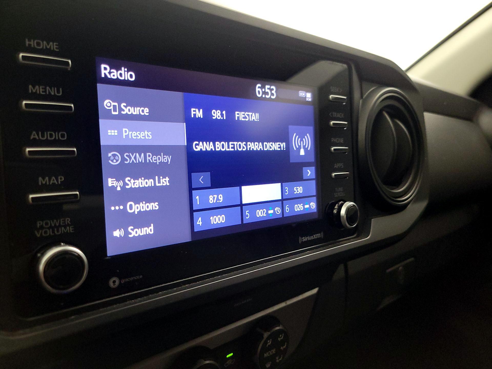 Thumbnail: 2022 Toyota Tacoma - 15