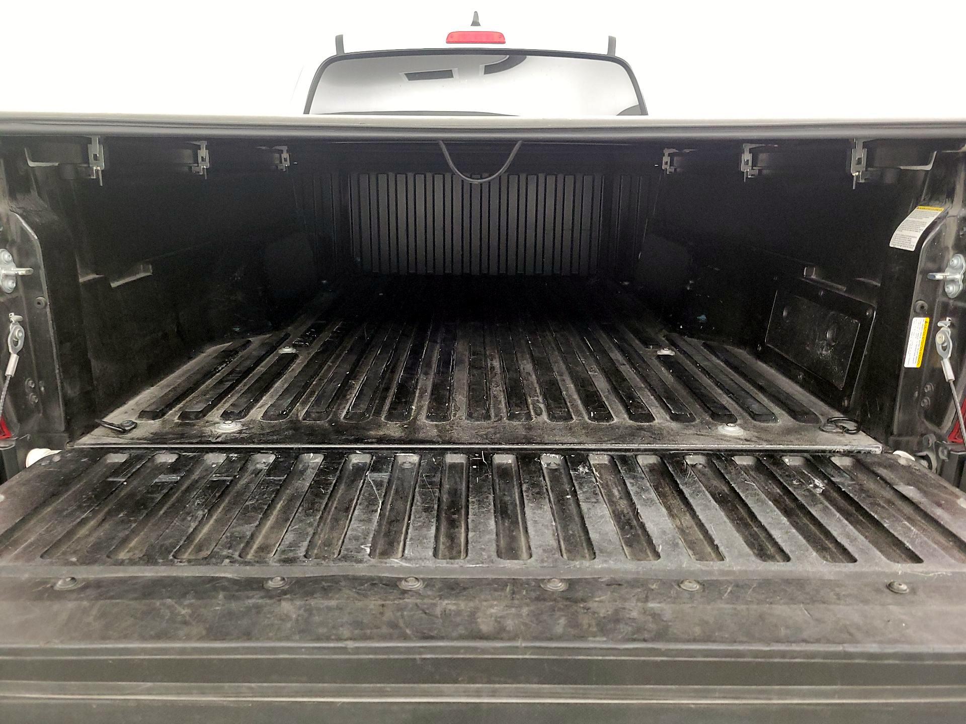 Thumbnail: 2022 Toyota Tacoma - 20