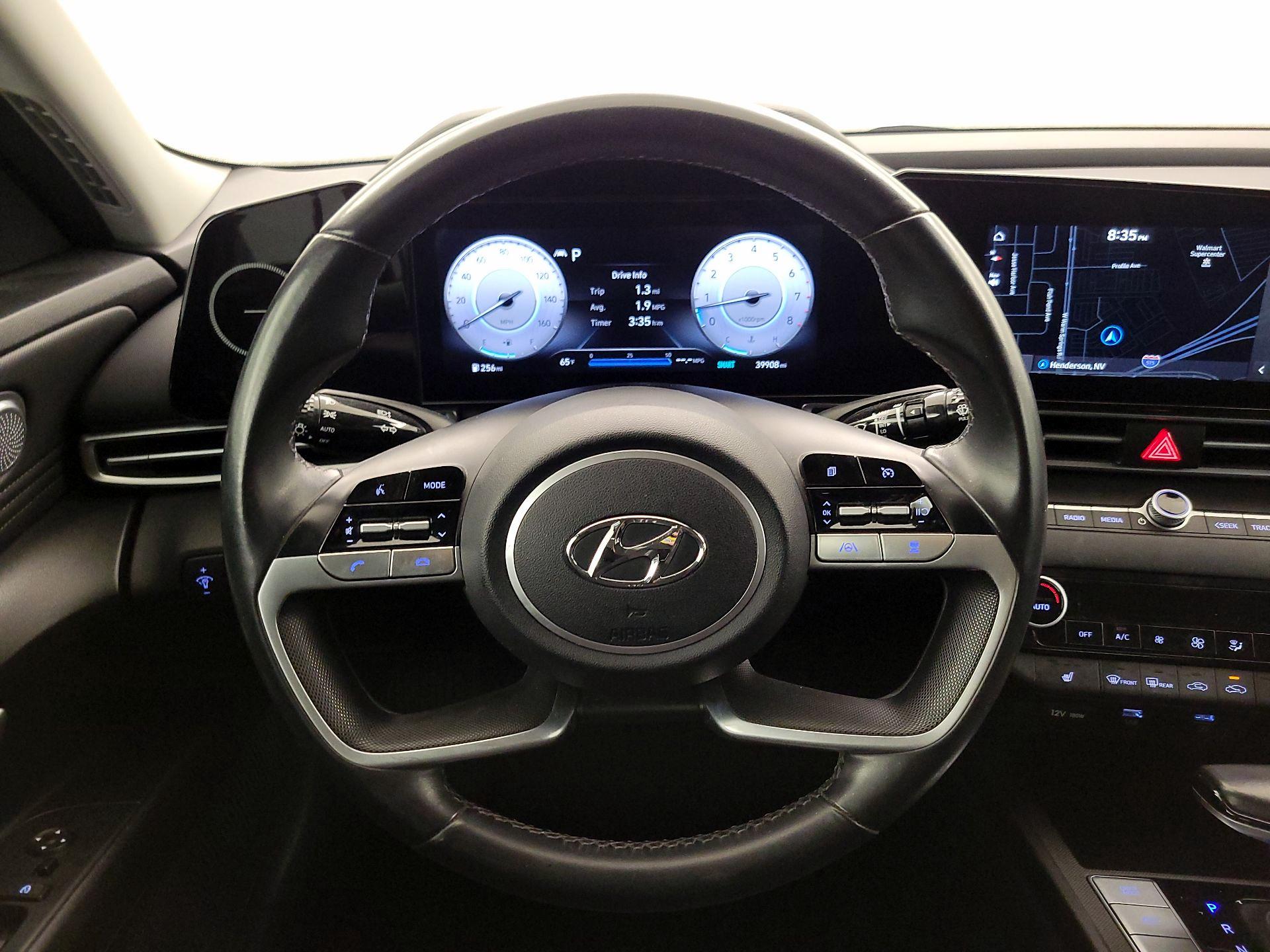 Thumbnail: 2023 Hyundai Elantra - 10