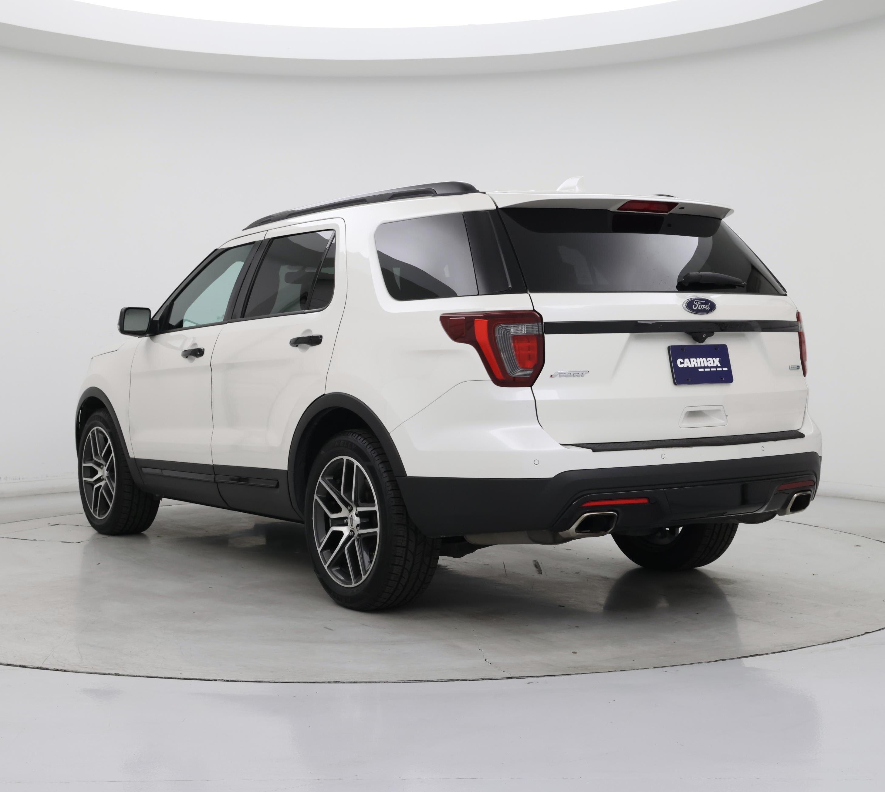 Thumbnail: 2016 Ford Explorer - 2