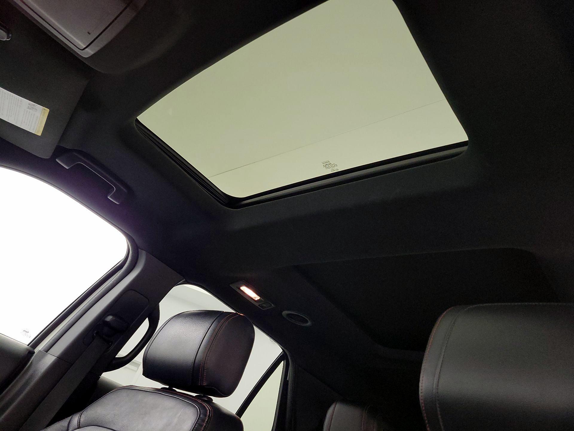Thumbnail: 2016 Ford Explorer - 19