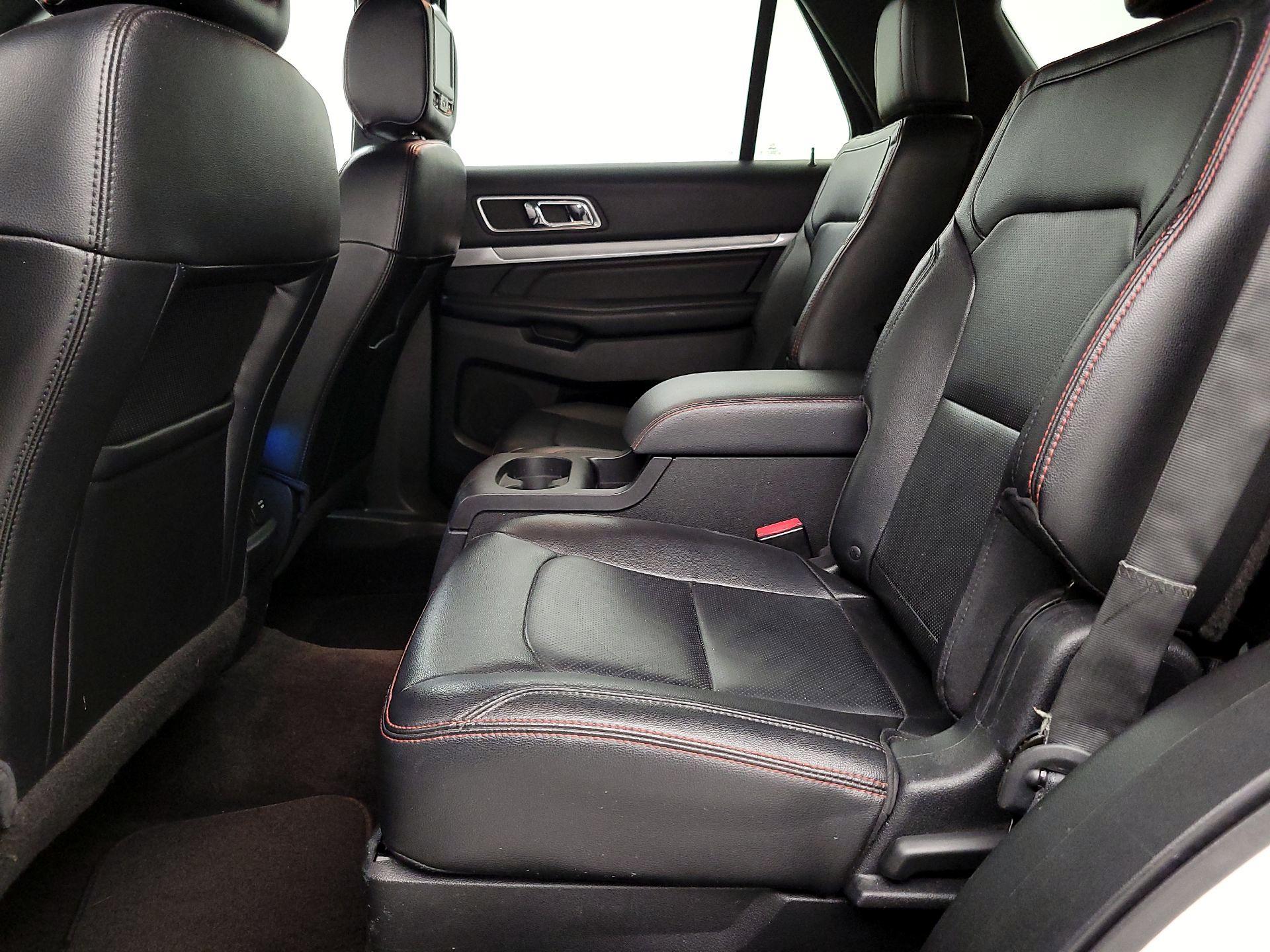 Thumbnail: 2016 Ford Explorer - 20