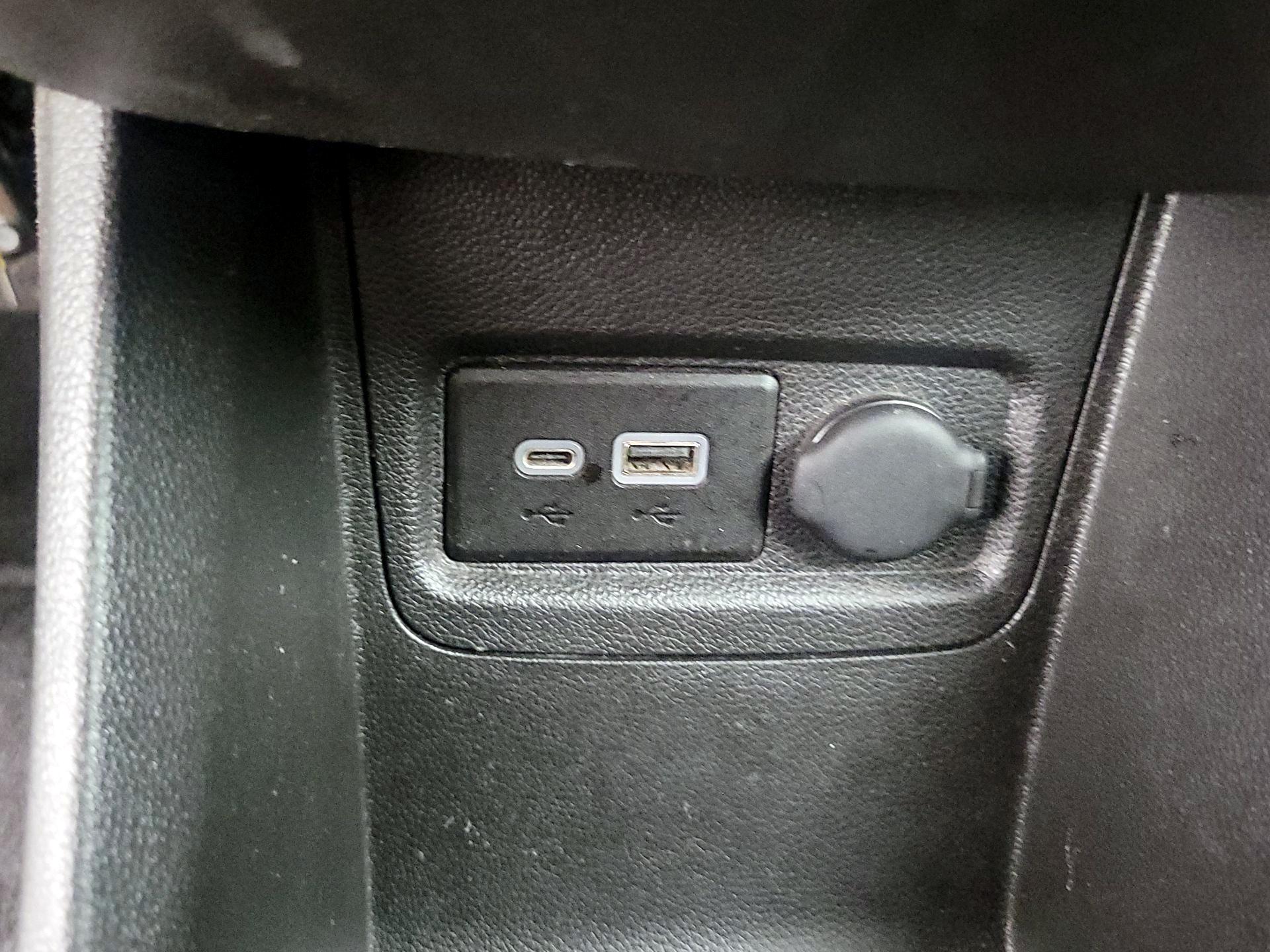 Thumbnail: 2020 Chevrolet Spark - 18