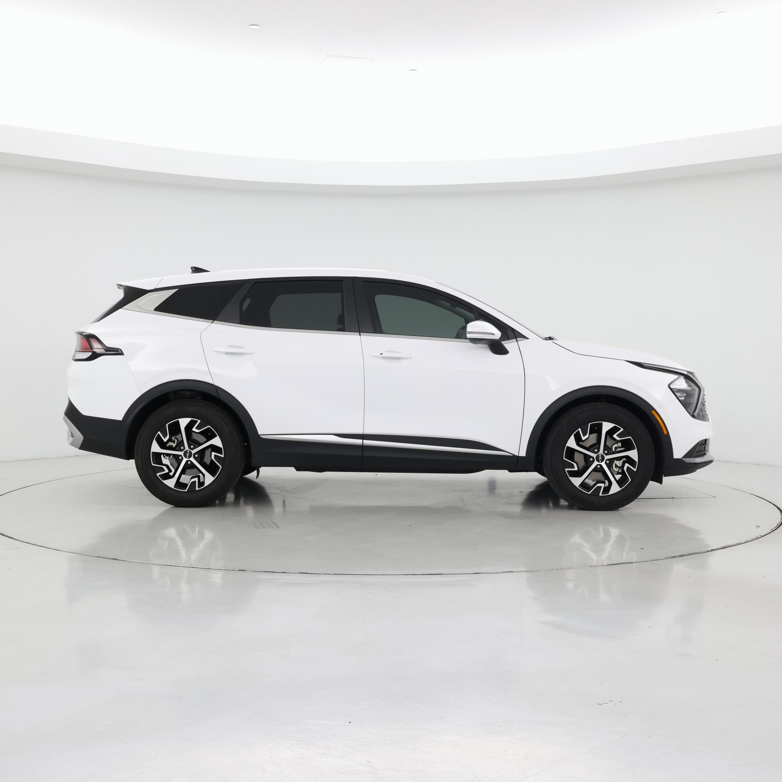 Thumbnail: 2023 Kia Sportage - 7