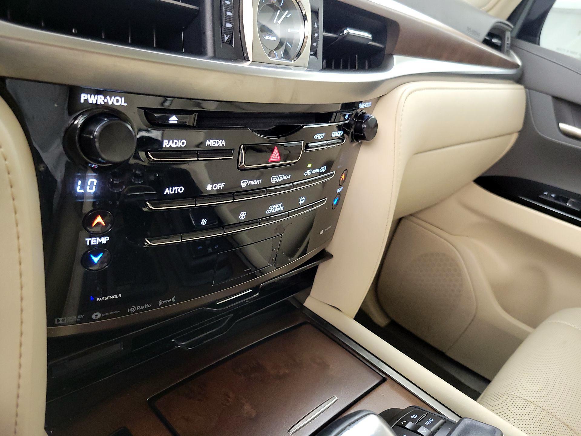 Thumbnail: 2019 Lexus LX - 17